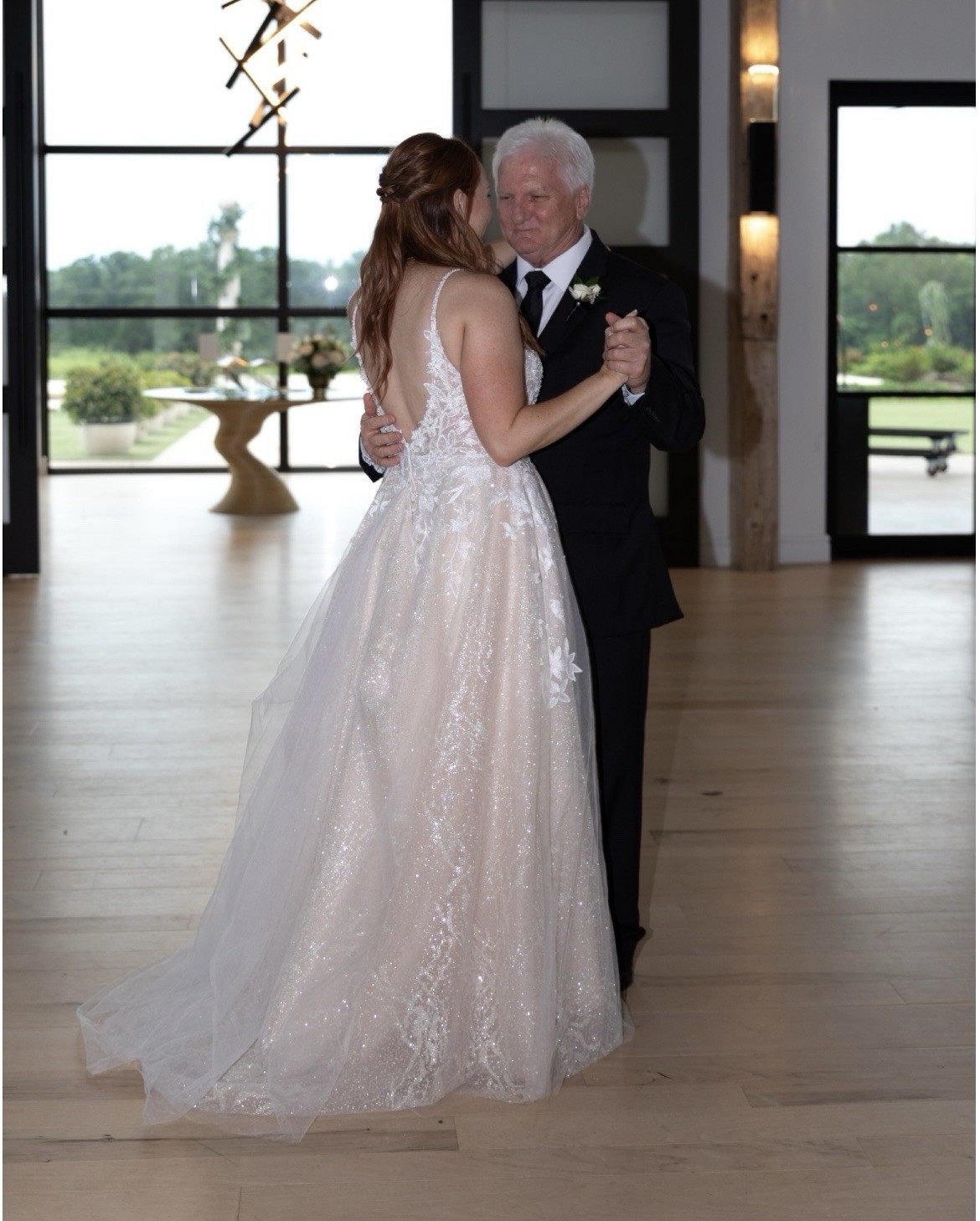 Wedding Dress, Size 12 (street 8) Style: Liretta, Liberica LR18037.00.17