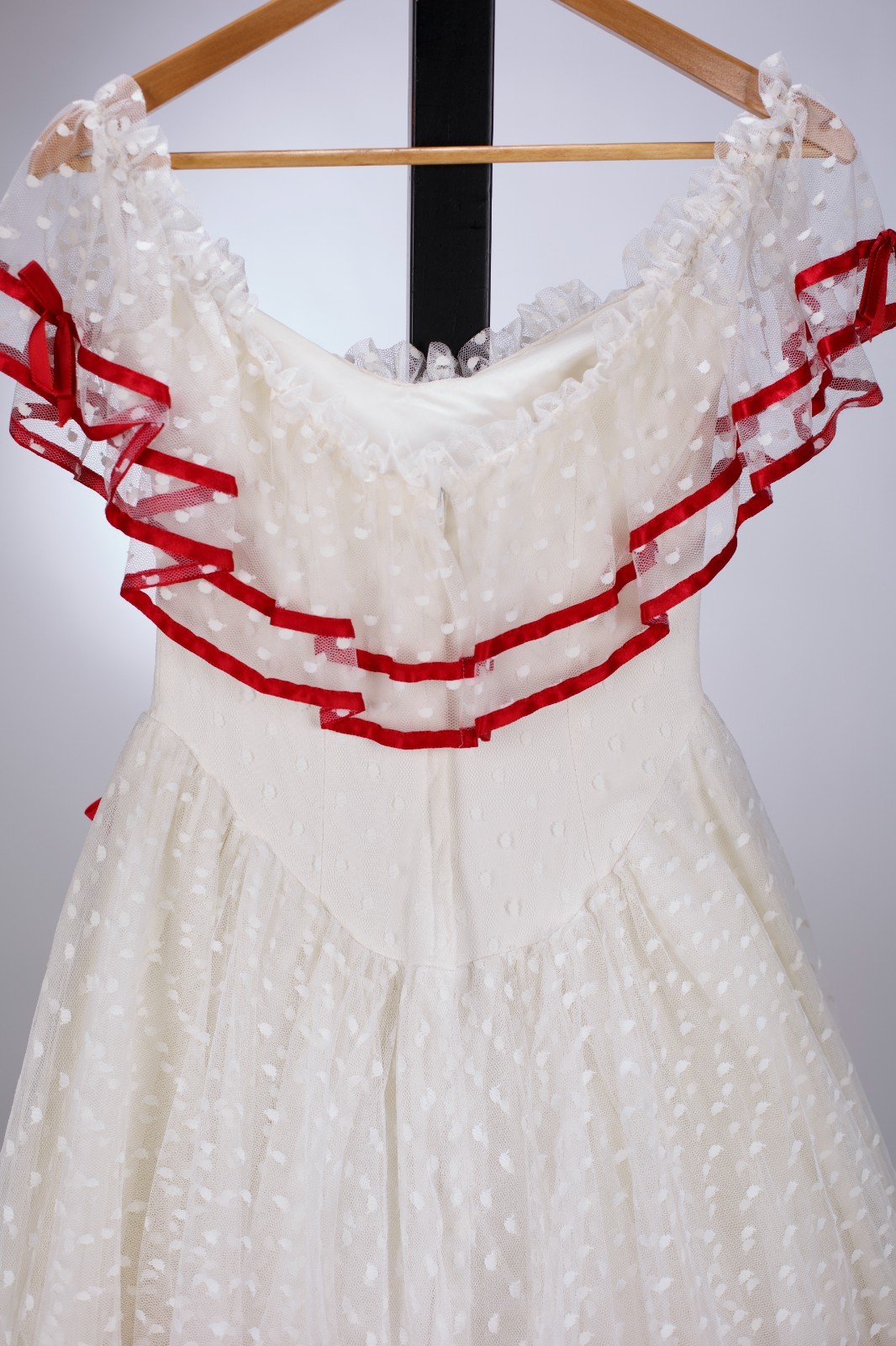 VTG Flirtations by Alfred Angelo Dotted Tull Southern Ball Gown Ivory Size 3/5
