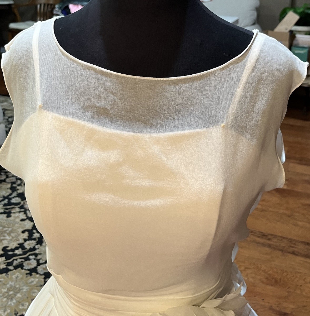 Vintage Ivory Tea Length Wedding Dress 5 Layers Tulle And Satin Long Sash WOW