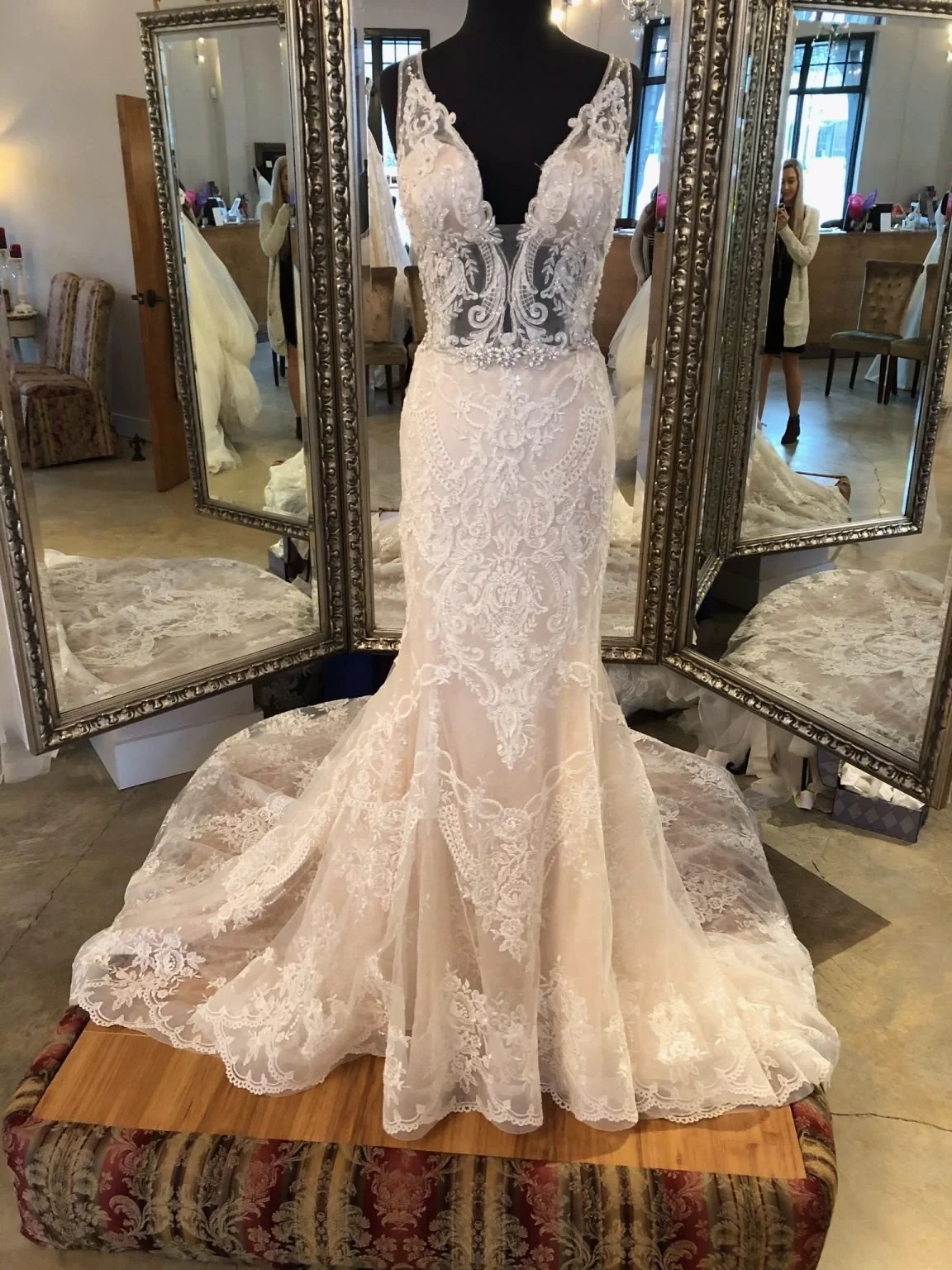Eve of Milady 1612 Wedding Dress 6 Ball Gown Ivory Fit & Flare Lace $4,589 NEW