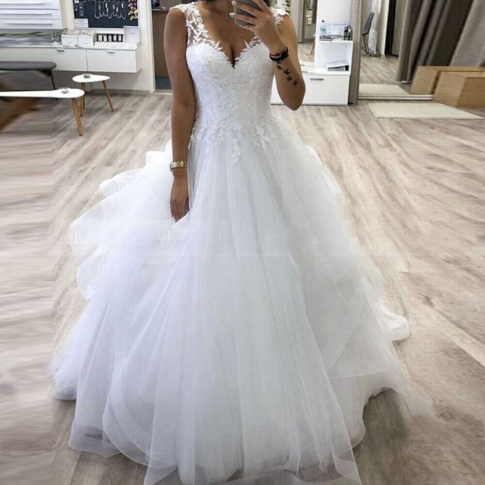 Beach Simple Lace Appliques Wedding Dresses V Neck Princess Bridal Gowns Custom