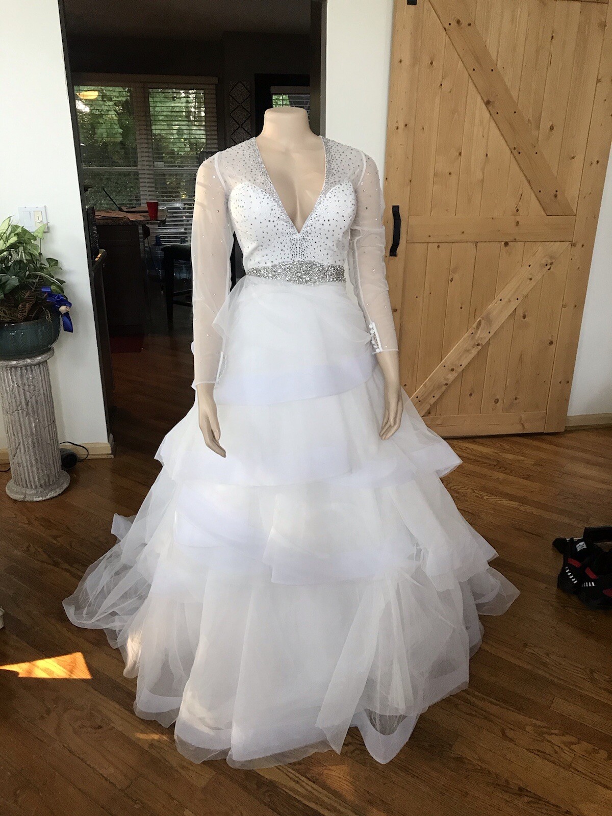 VICTOR HARPER STYLE VH1218 Bridal Gown Wedding Dress Size 10 New W Tags