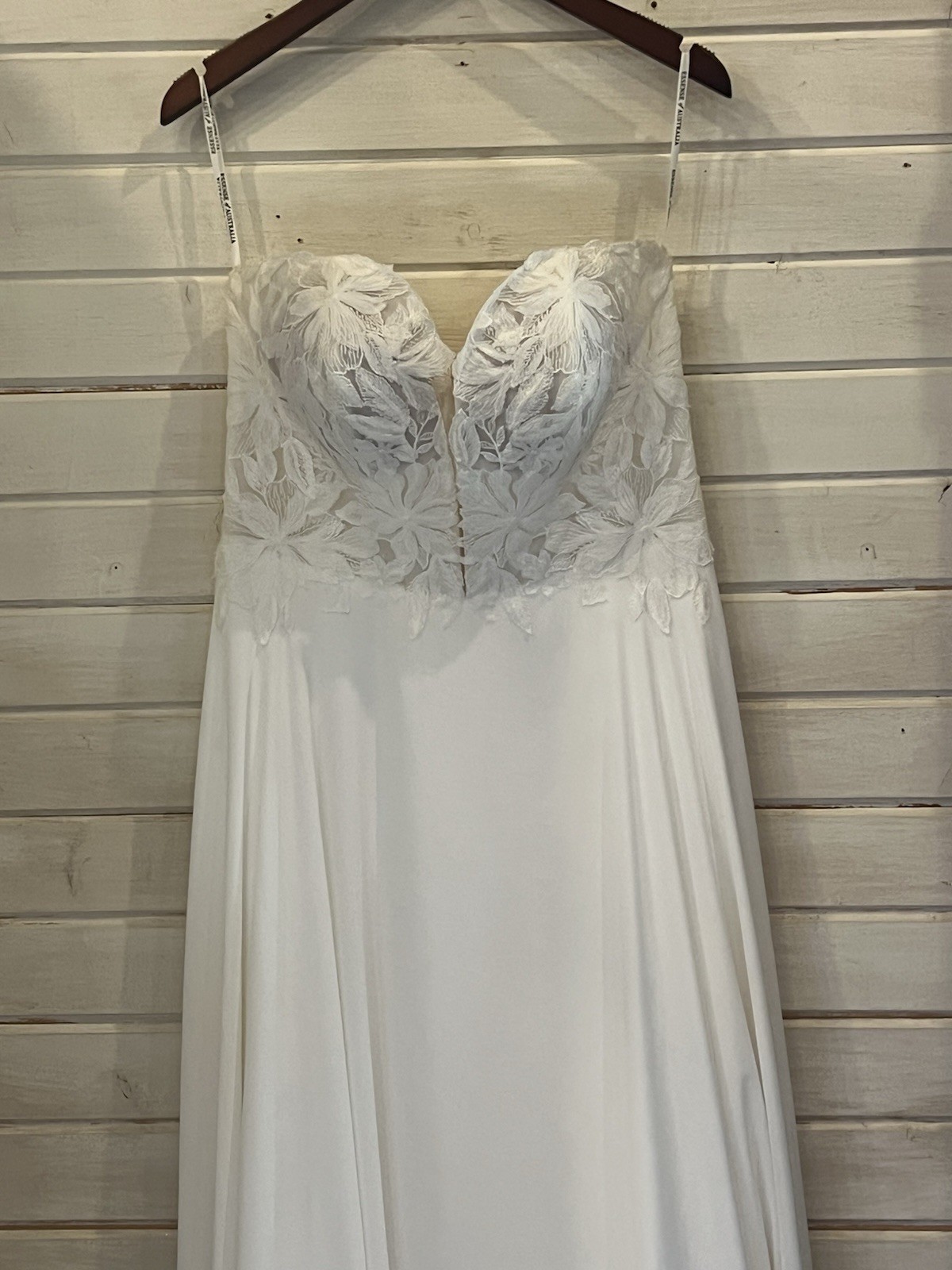 wedding dress size 14 essence of Australia, brand new, unaltered, never worn.