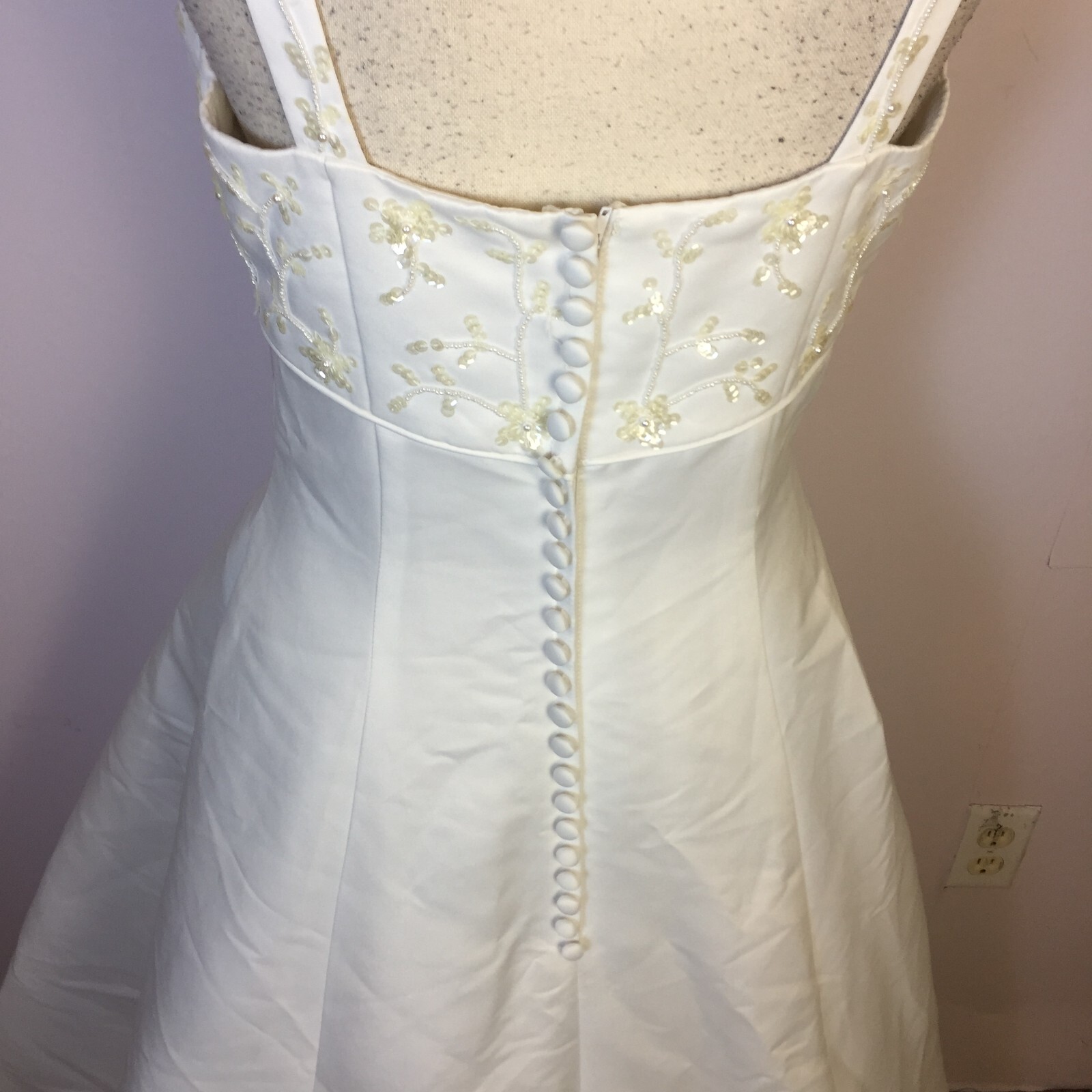 Oleg Cassini Wedding Dress Size 10 Womans White Beaded Sleeveless Ballgown Tulle