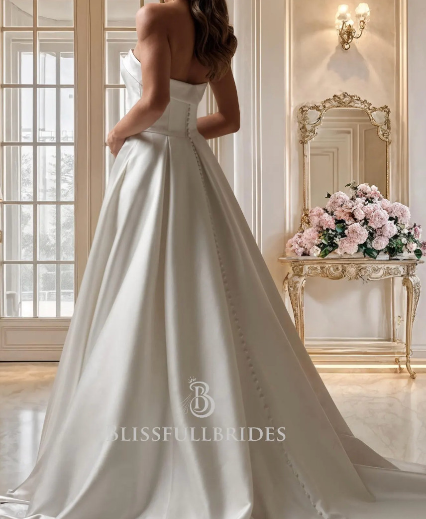 White Wedding Gown, Strapless Dress, Size 4-6, Never Worn, Buttons down the back