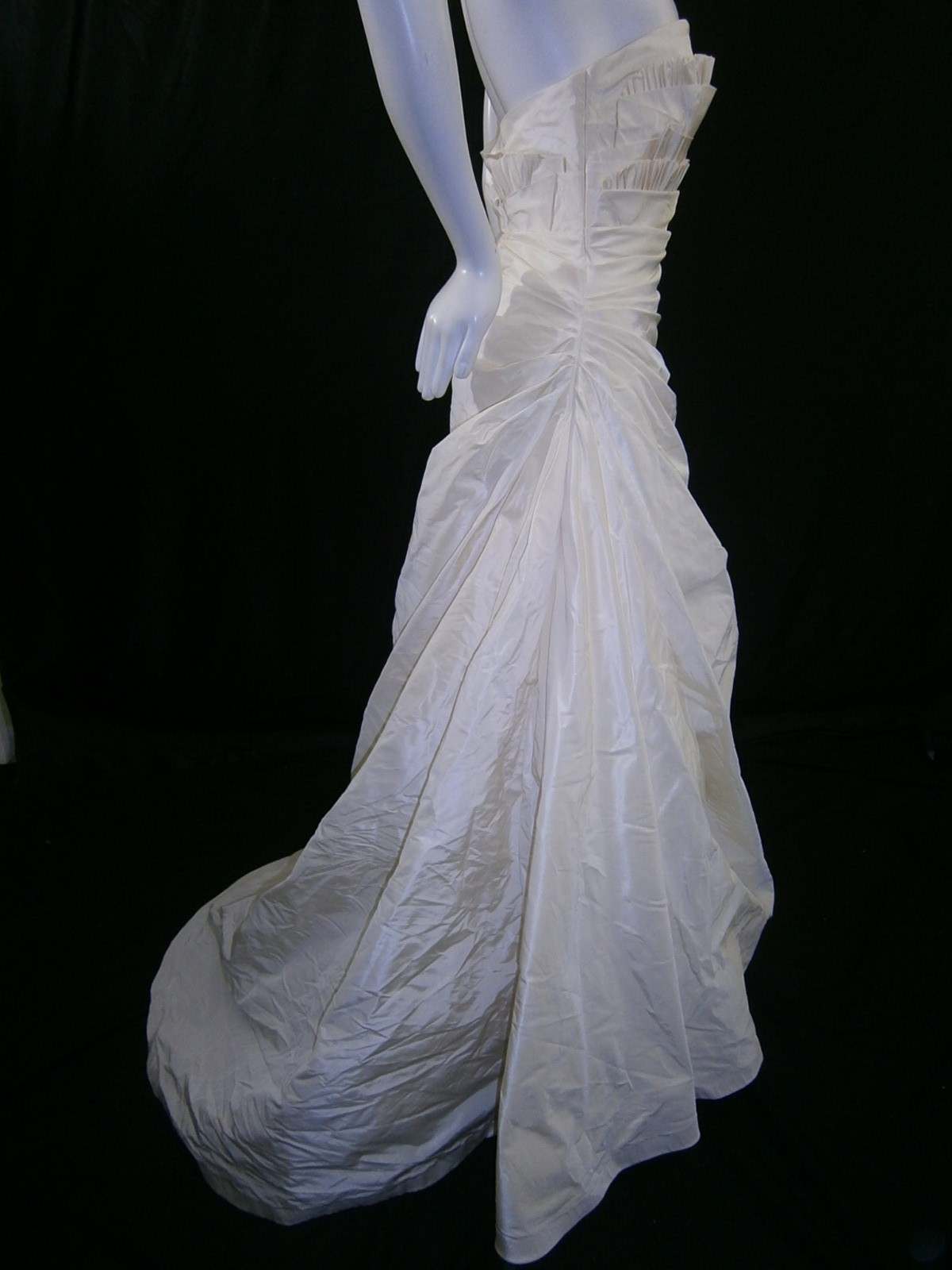 Watters Brides 4 Ivory Natural Silk A-line Ruched Bodice Sweep Train Classic NEW