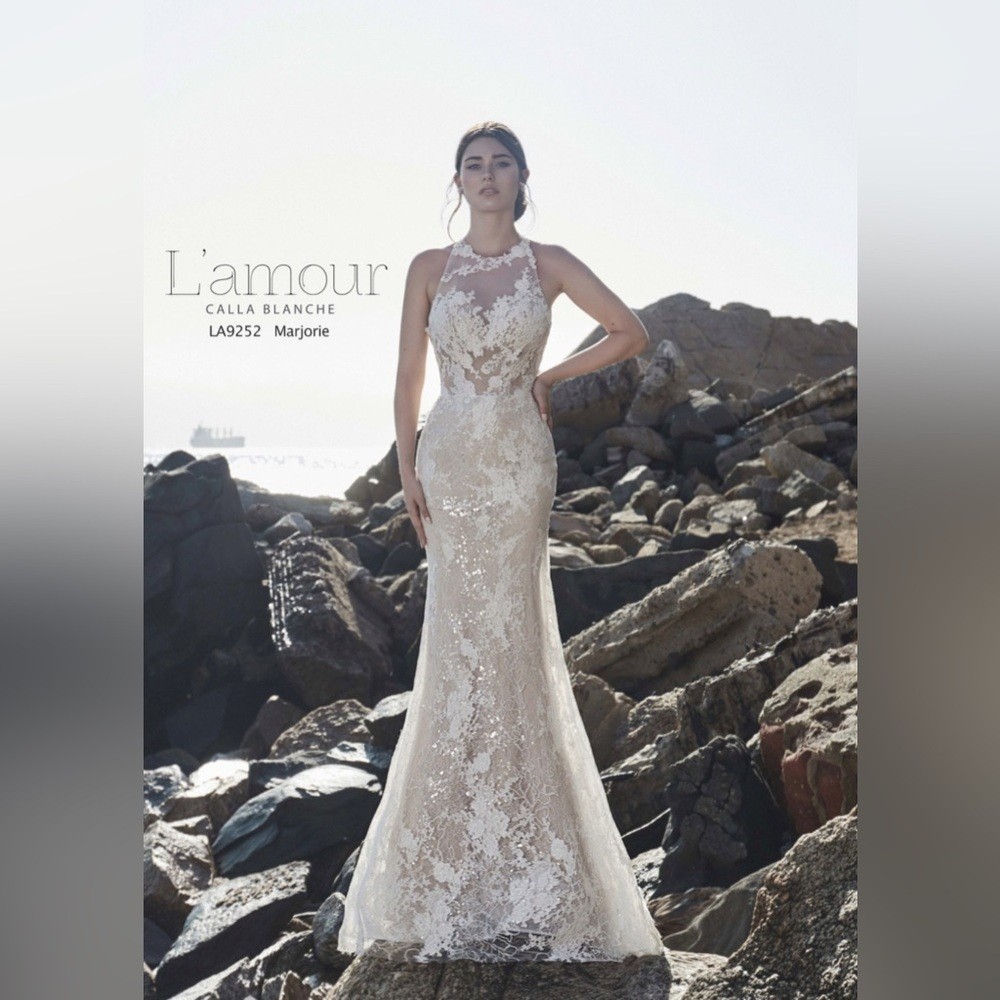 L’AMOUR Calle Blanch Halter Neck Lace Sequin Wedding Dress Style 9252 Size 10