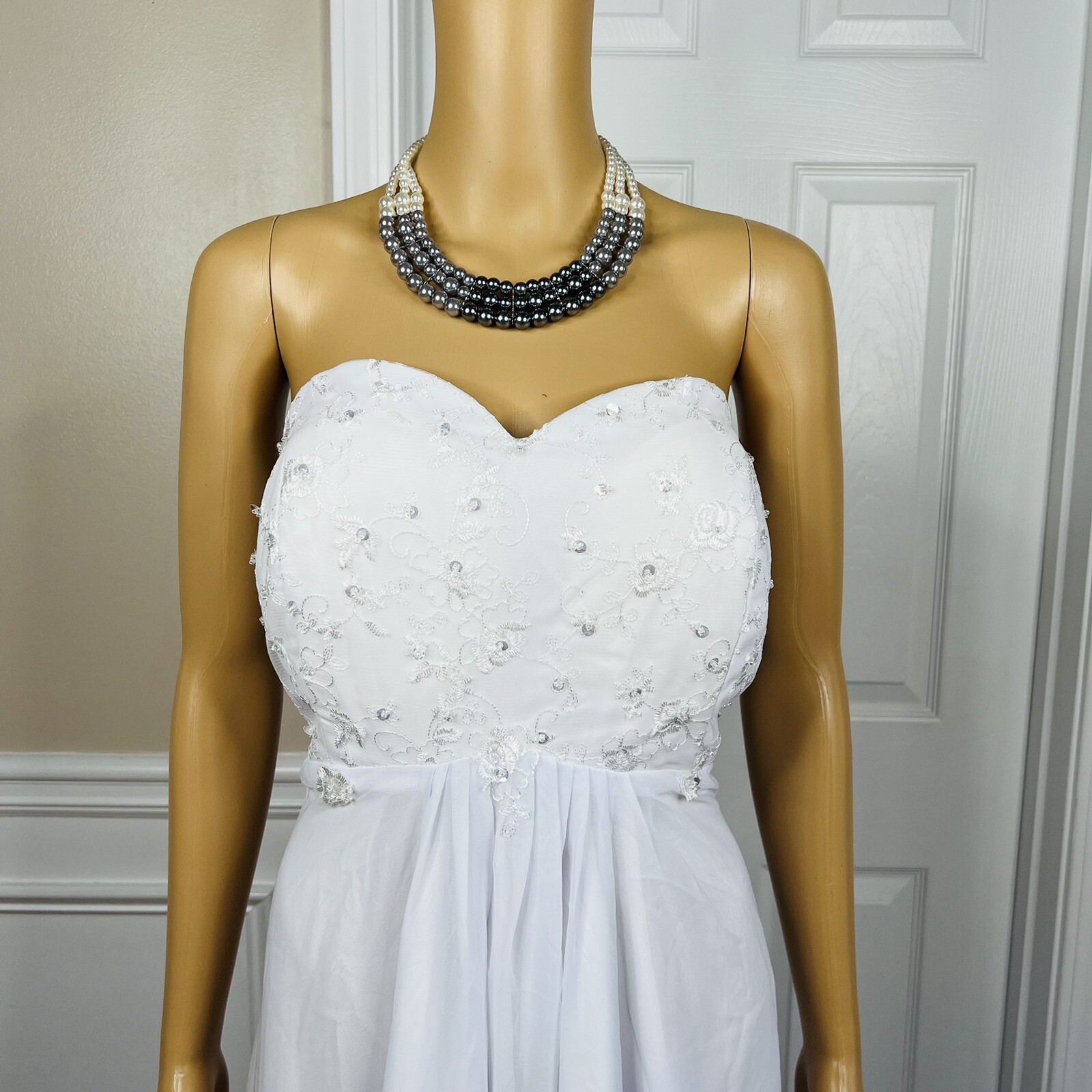 Unbranded Laced Wedding Dress Size 18W White Beaded Adjustable String Strapless