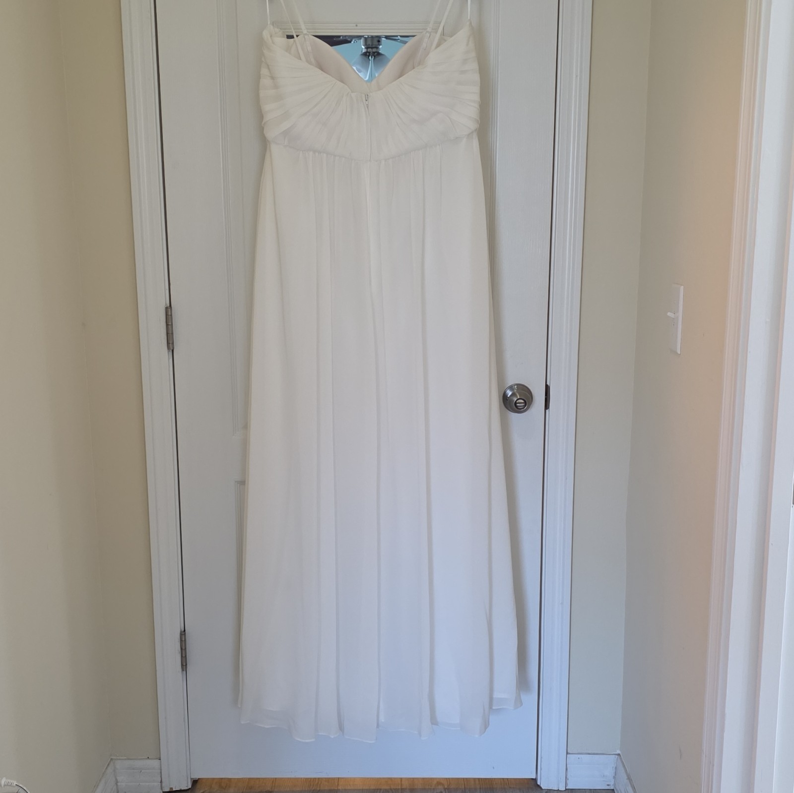 Ivory/Off White Chiffon A-Line Full-Length Wedding Dress| Kalani K| Size 20