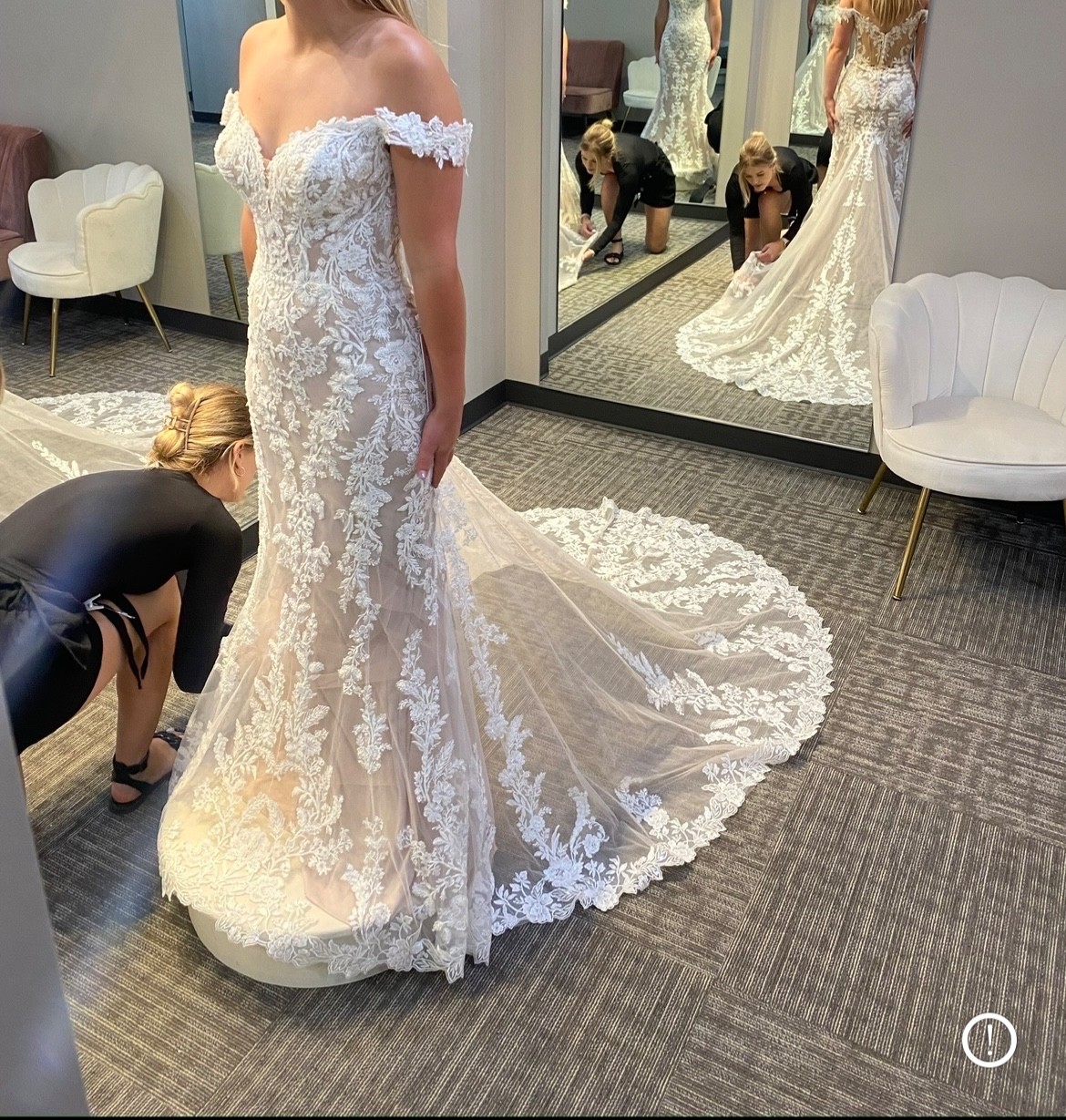 NEW Wedding dress – Size 6, fits like a size 4 in normal dresses. NOT altered