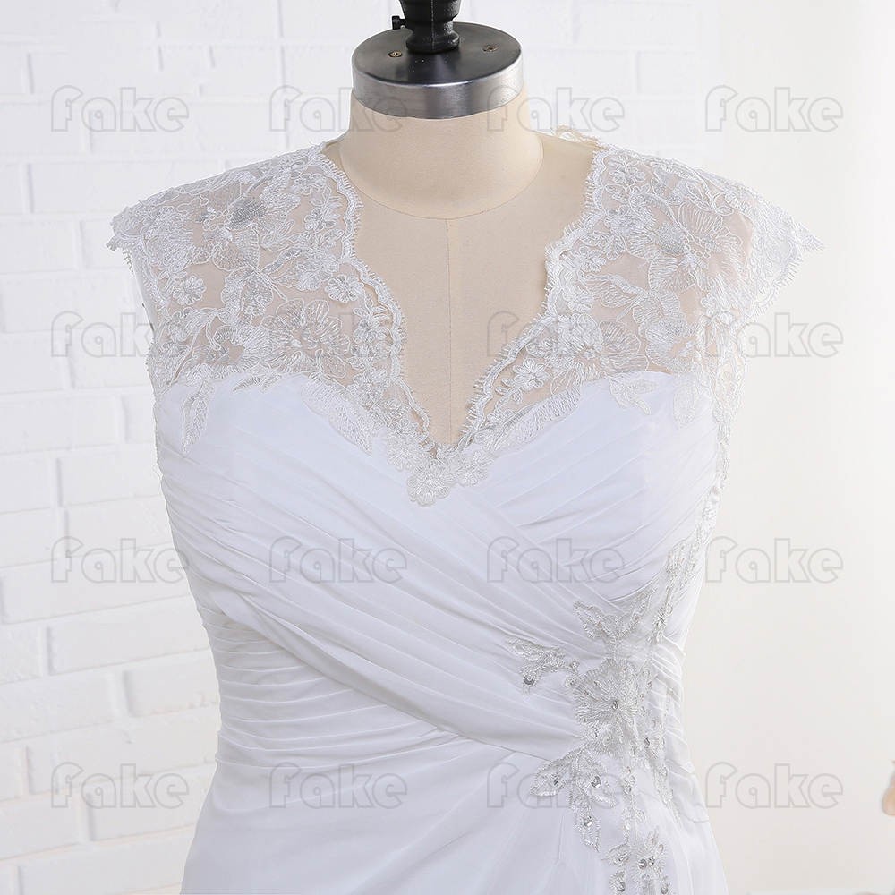 Plus Size Wedding Dresses Cap Sleeve V-neck Lace Applique Chiffon Beach Dress