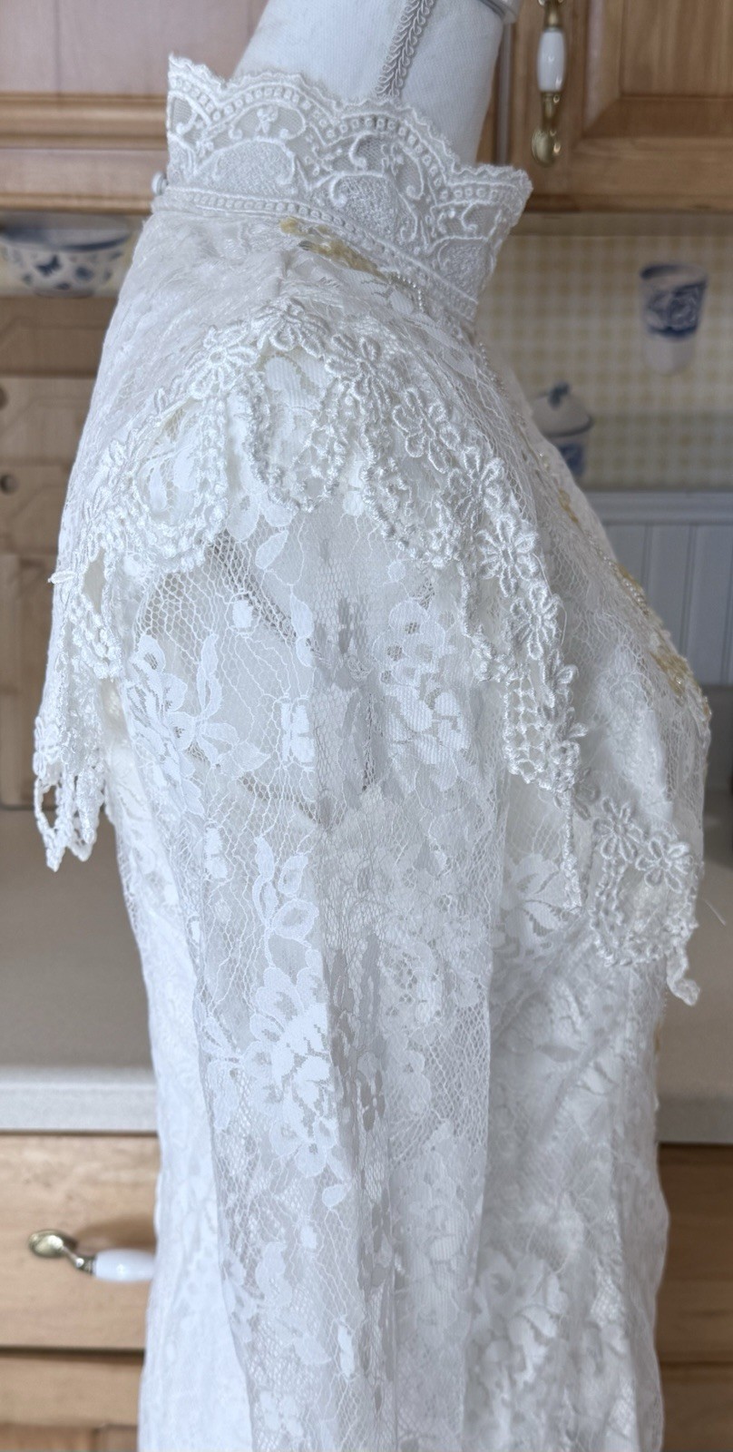Vtg 1980s Jessica McClintock wedding dress Sz 12 high-neck lace bodice beading