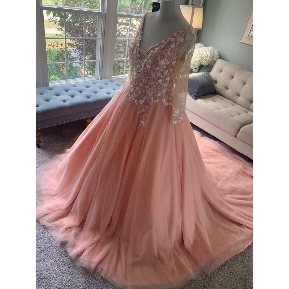 Blush Pink Wedding Dresses Lace Applique V-Neck Long Sleeves Bridal Gowns