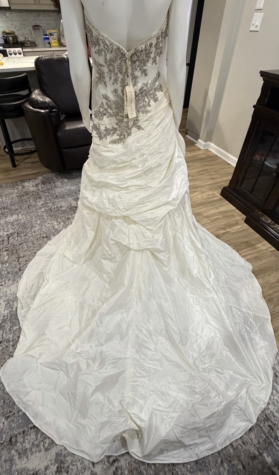 Size 12 CASABLANCA BRIDAL 1996 Ivory/Silver BNWTS