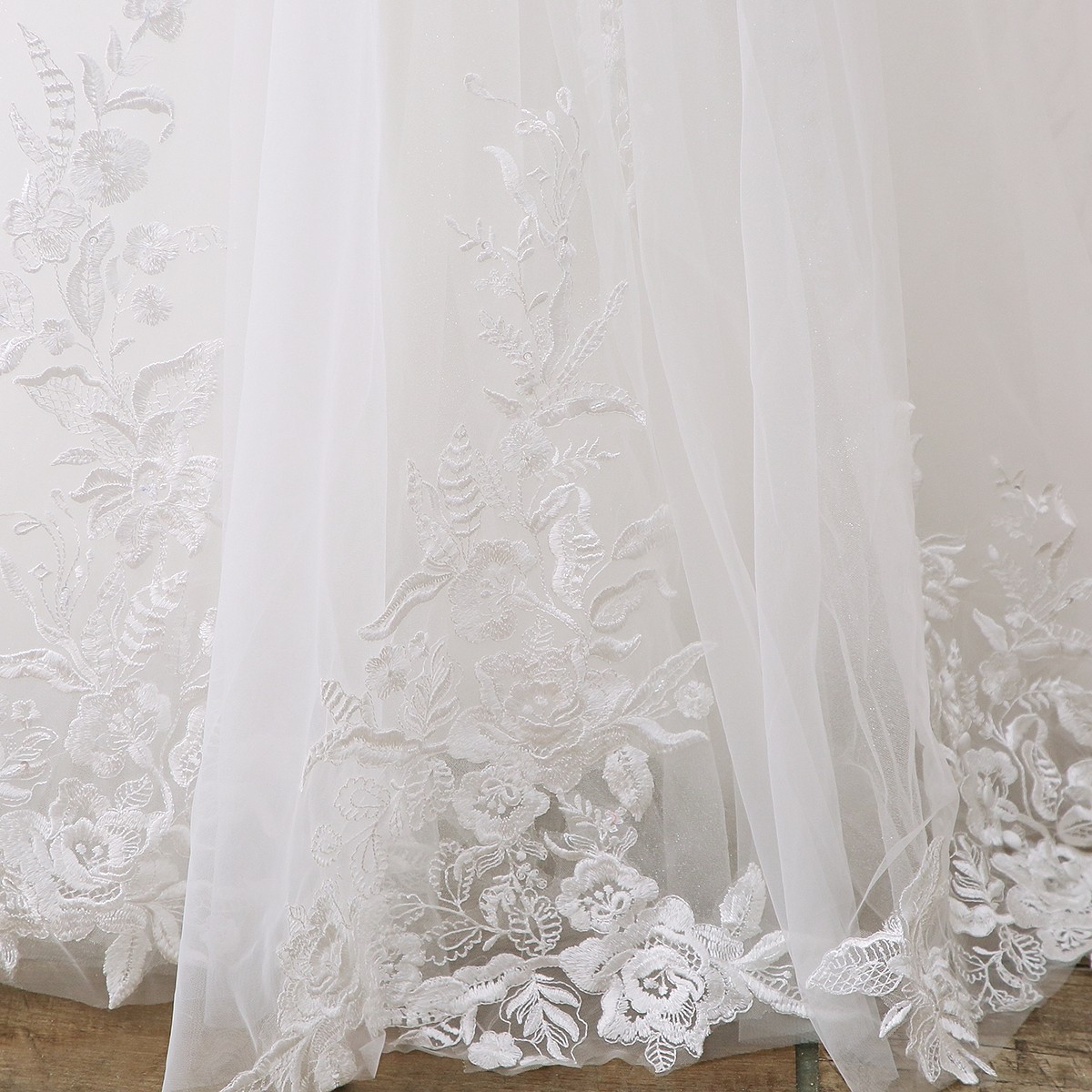 Airy glitter lace wedding dress wedding dress custom made 32-60 straps