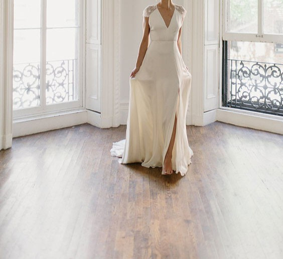 Alexandra Grecco Arlington Wedding Gown 10 Satin Chiffon Off White Lace Sleeves