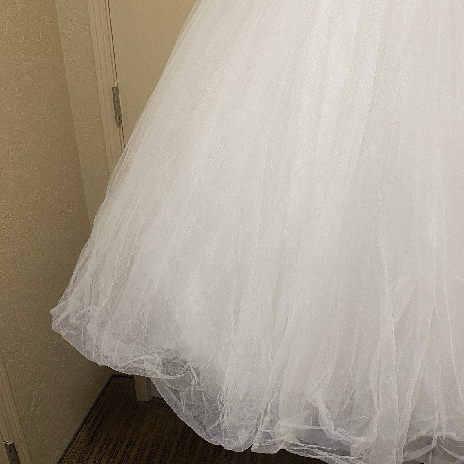 Oleg Cassini Wedding Dress size 6