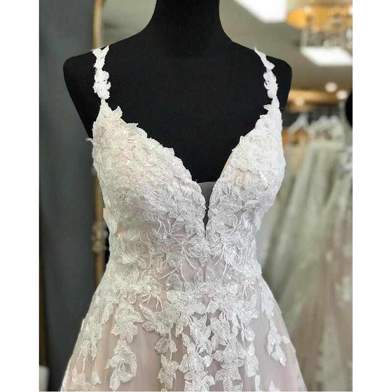 V Neck Lace Wedding Dresses Spaghetti Straps Backless Sweep Train Bridal Gowns