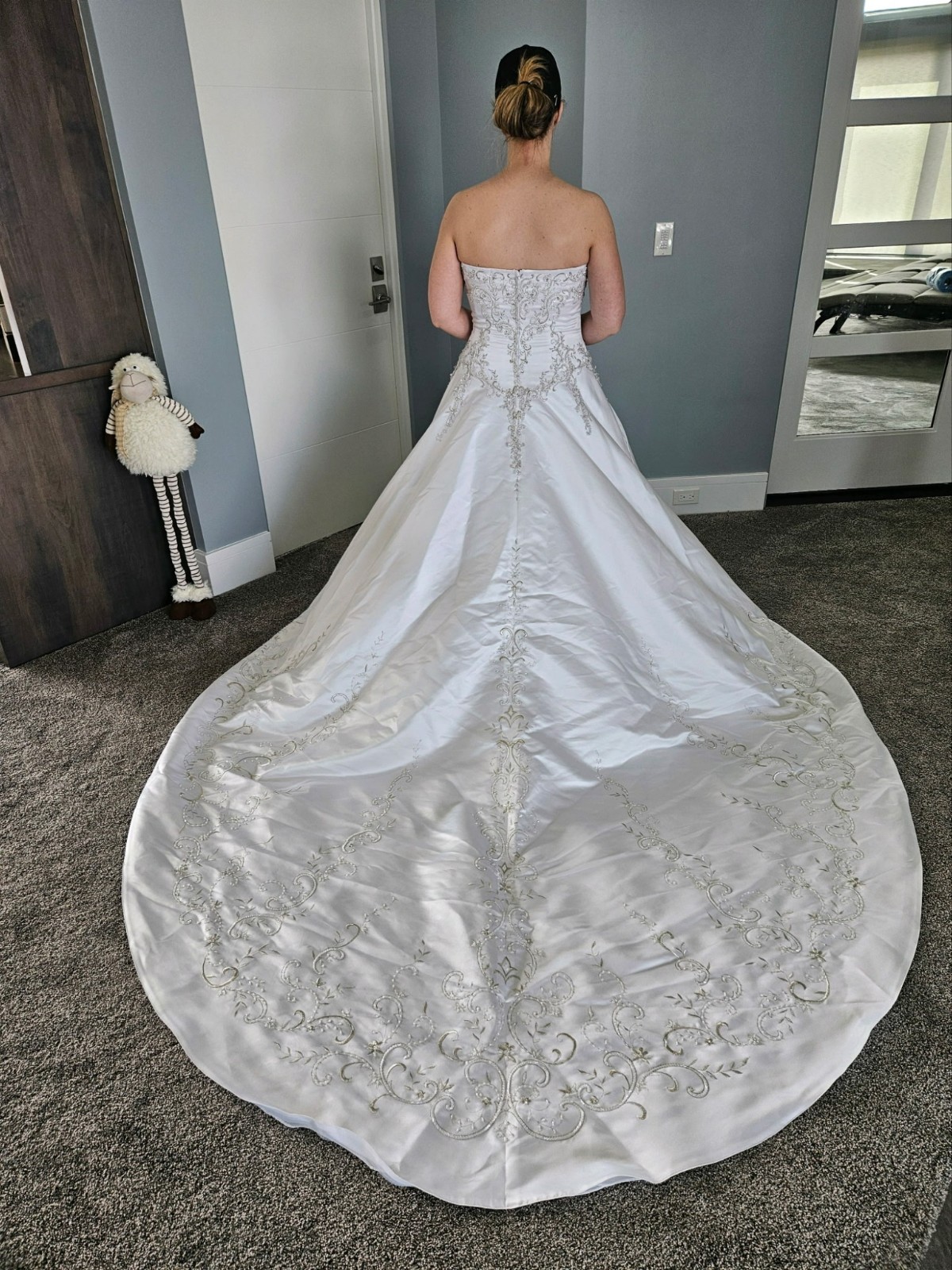 Mary’s Bridal Satin Beaded Wedding Dress Sz 12 Long Train Optional Bolero Jacket