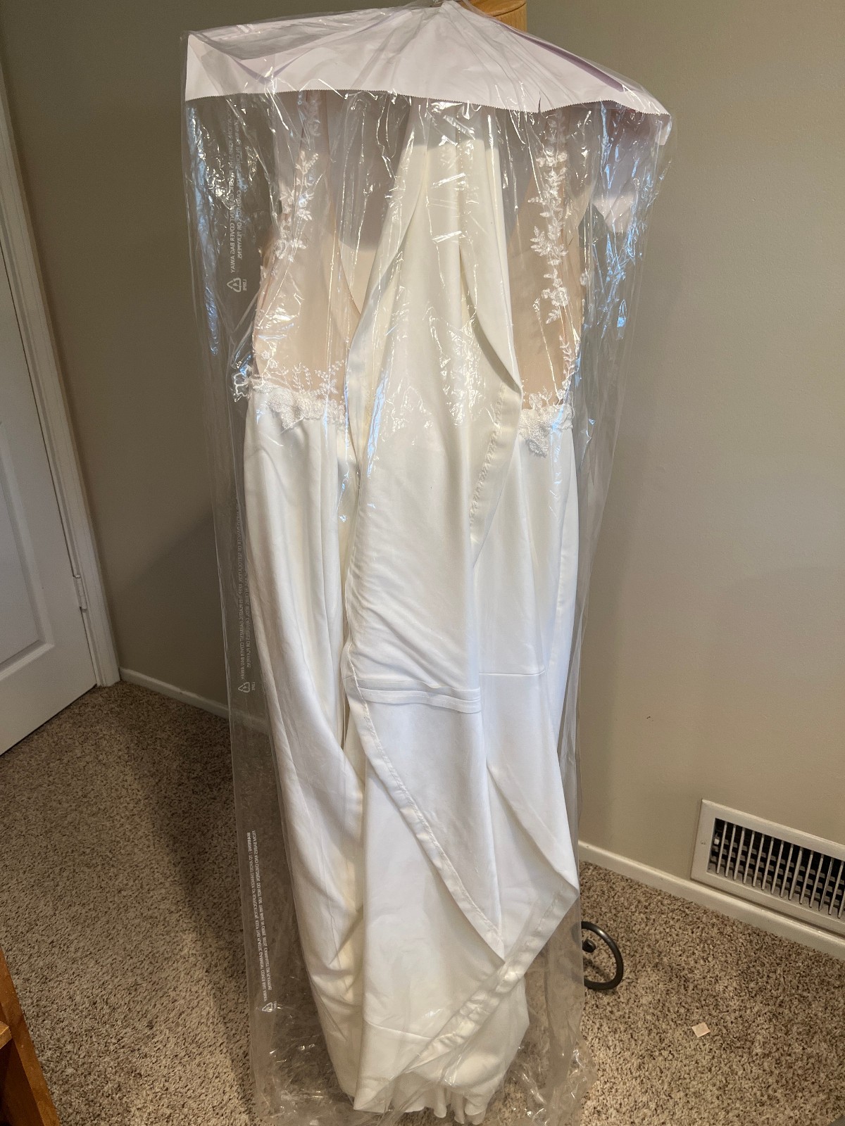 Anthropologie Wtoo by Watters Skylar V-neck Floral A-line Wedding Gown Size 8