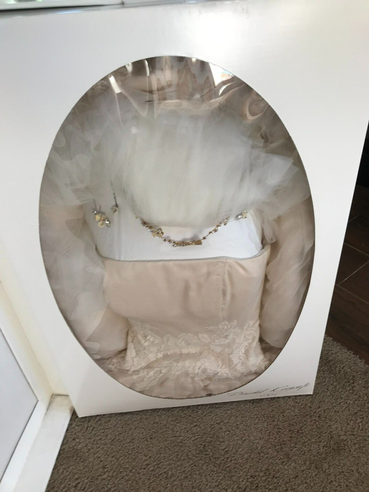 Wedding Dress Amsale Size 4 pre-owned