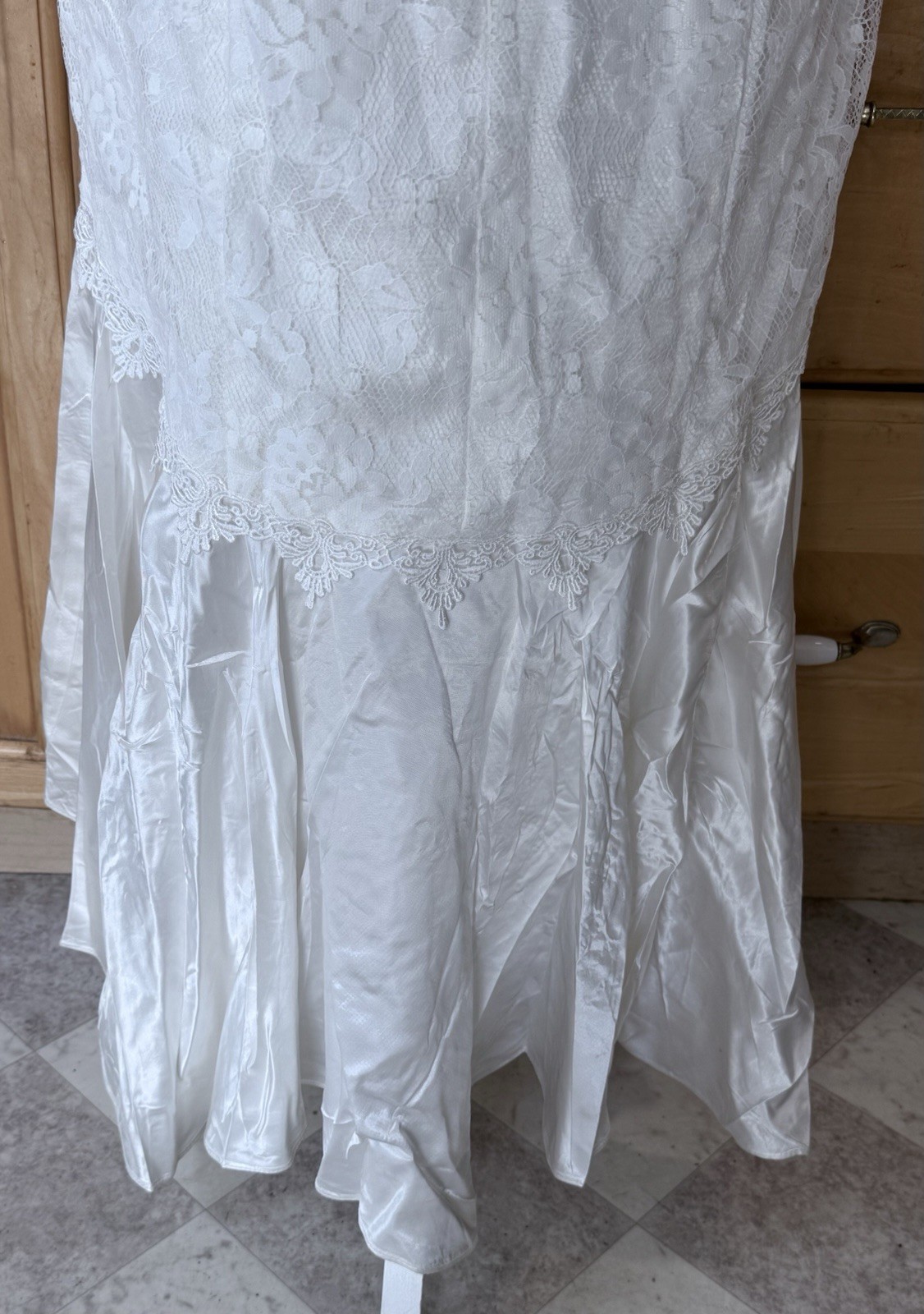 Vtg 1980s Jessica McClintock wedding dress Sz 12 high-neck lace bodice beading