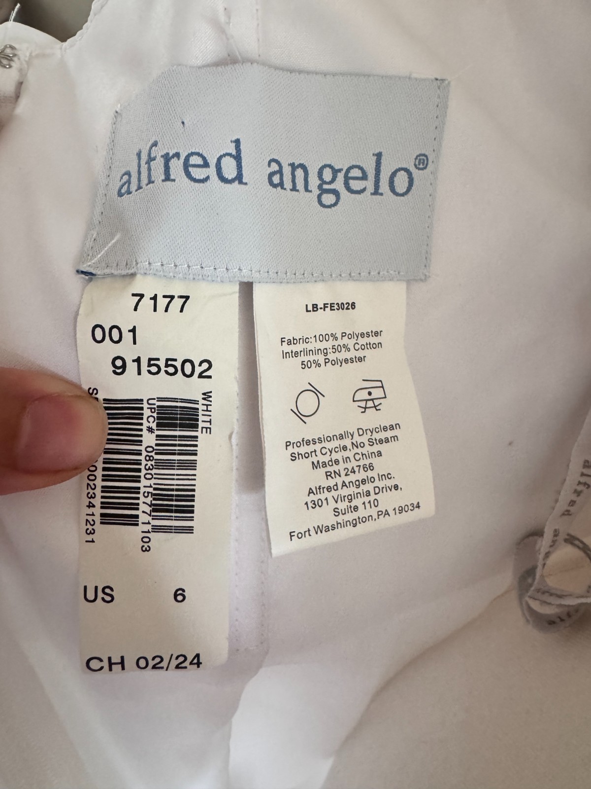 Vintage 90s/00s Alfred Angelo White Minimalist Dress/Gown w/Back Bow Detail