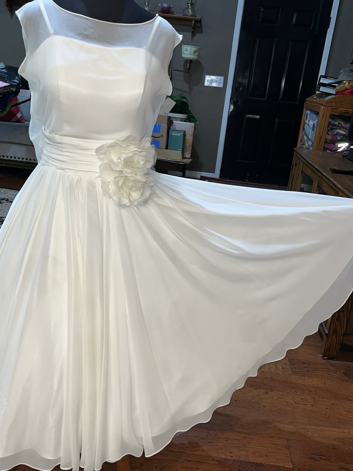 Vintage Ivory Tea Length Wedding Dress 5 Layers Tulle And Satin Long Sash WOW