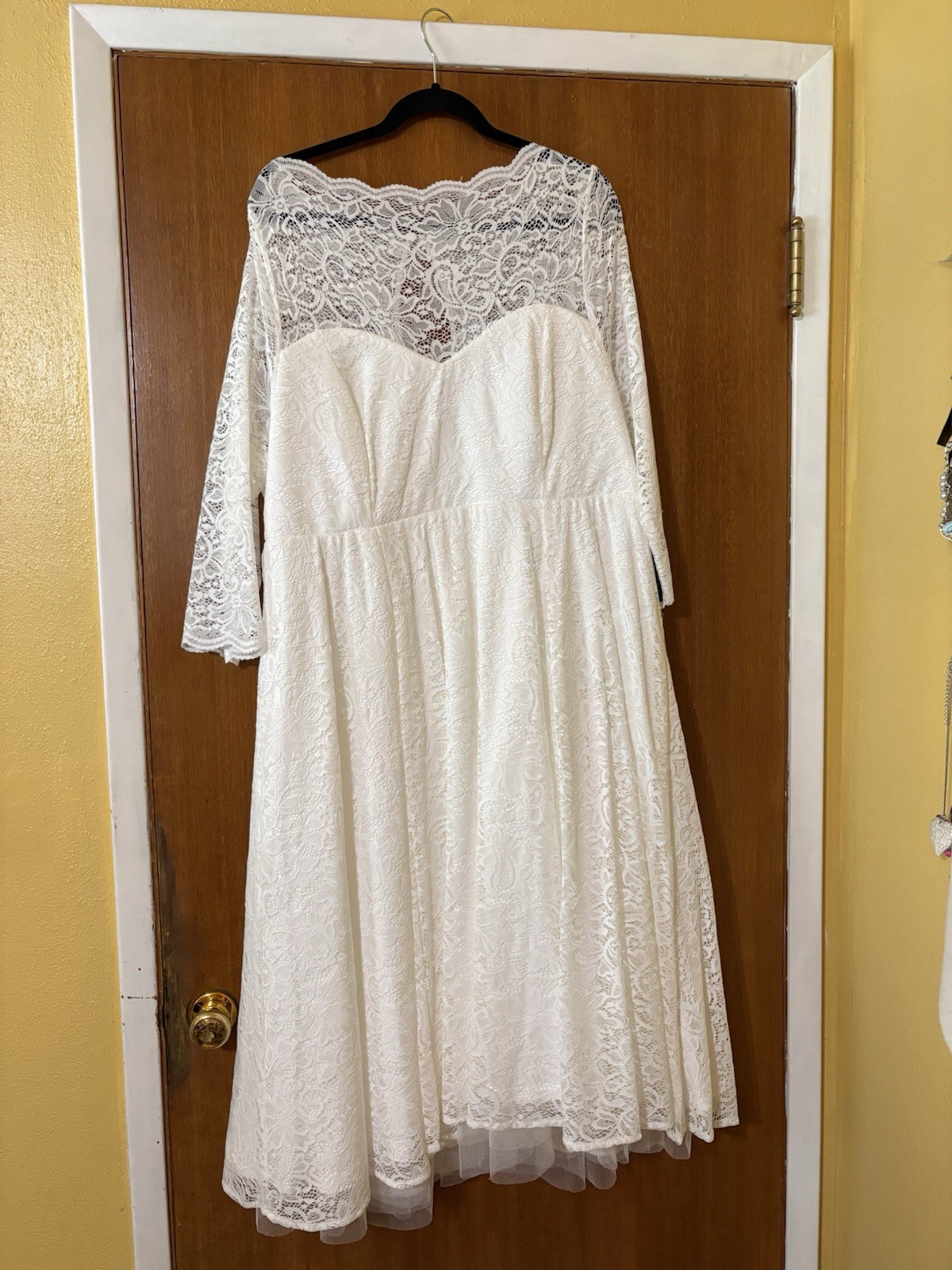 Torrid Ever After Ivory Lace Wedding Dress Plus 22 V-Neck A-Line 3/4 Sleeve