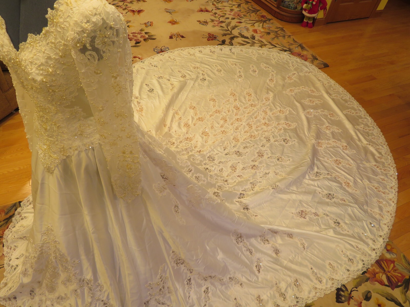 NEW Mori Lee ALENCON LACE Vintage Wedding Dress PRINCESS Gown ROYAL Train WOW