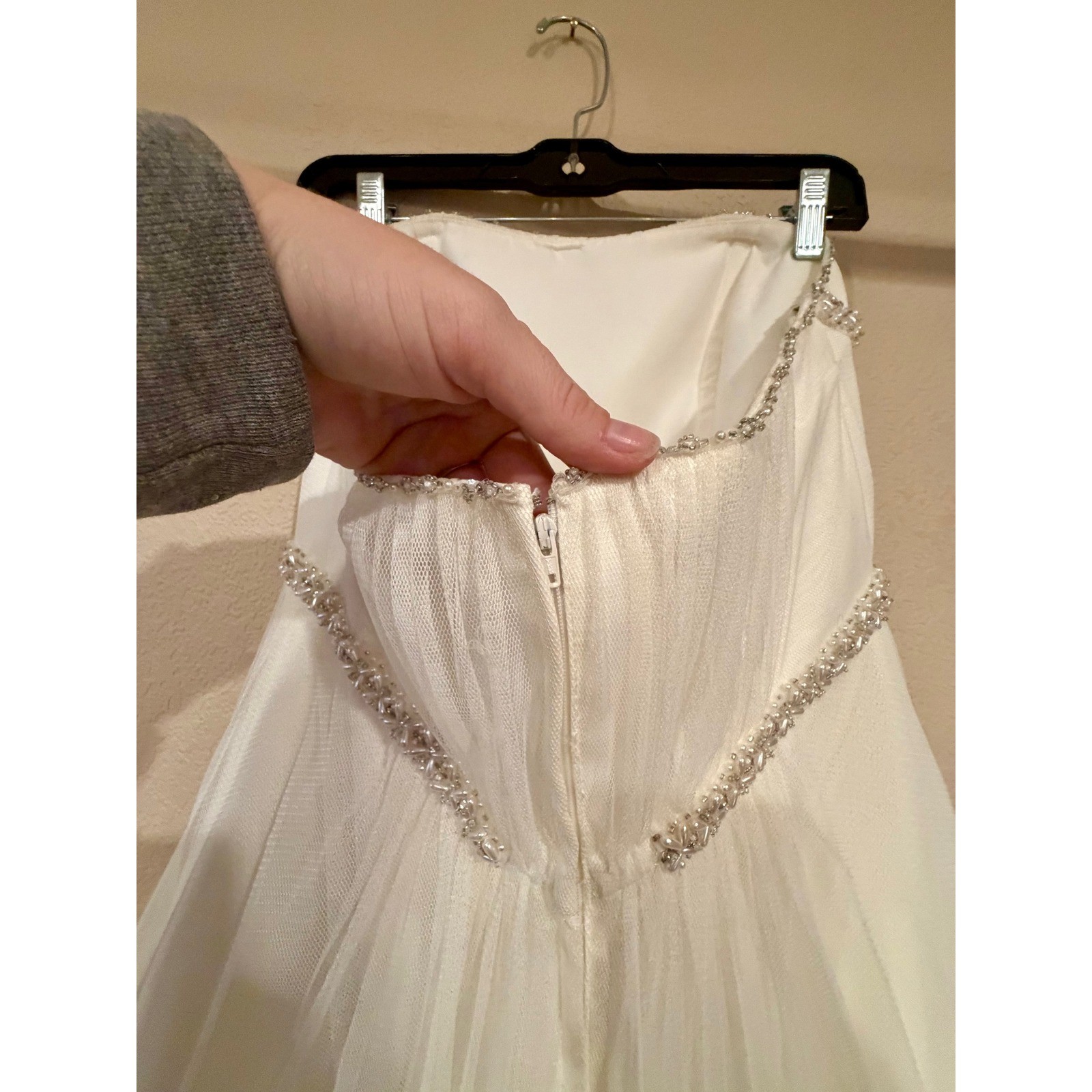 Davids Bridal Ivory Strapless Tulle Wedding Gown Size 8 Embellished Waist Beaded