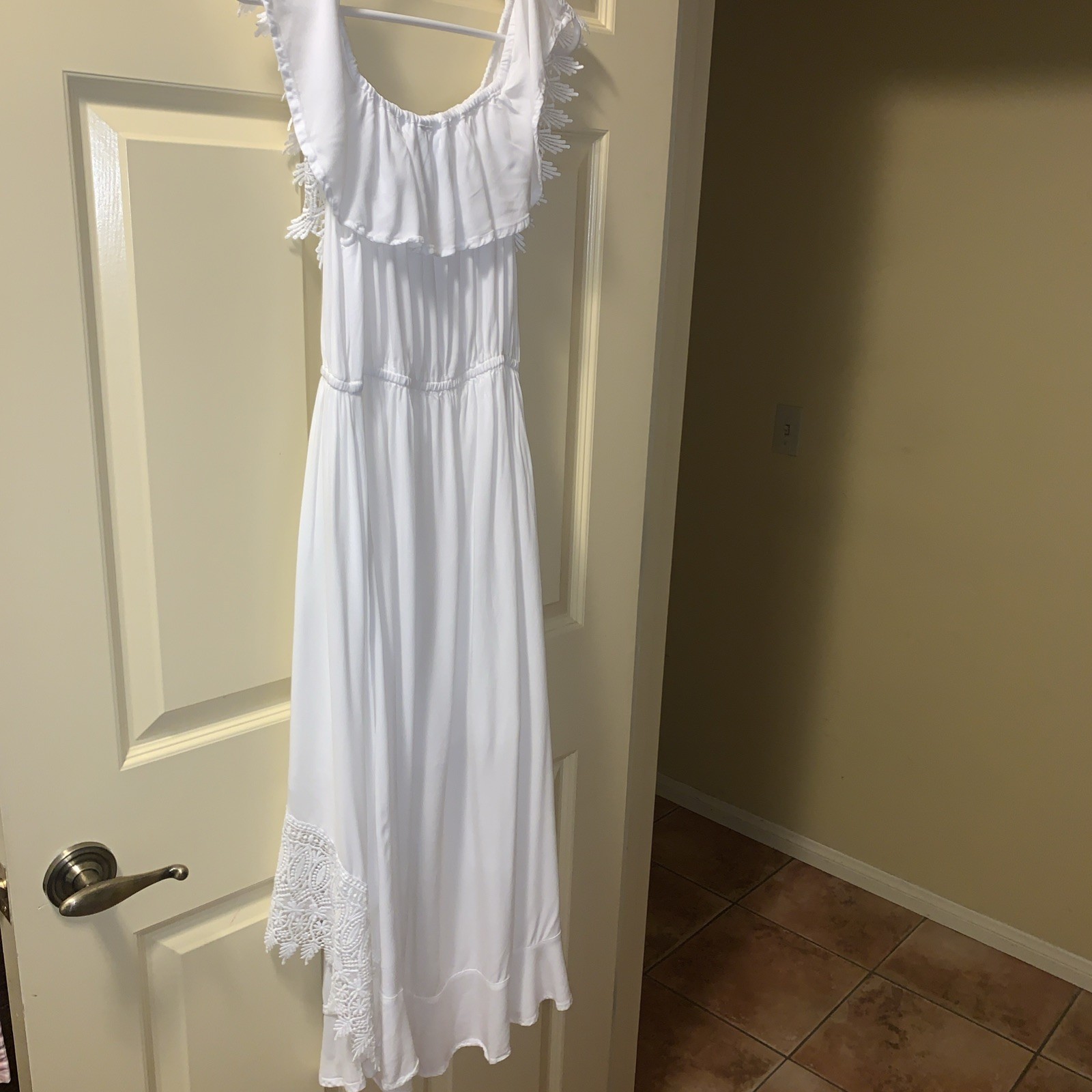 WHITE Rayon And Lace HIGH LOW MAXI DRESS Women’s Size Large . Wedding Venues