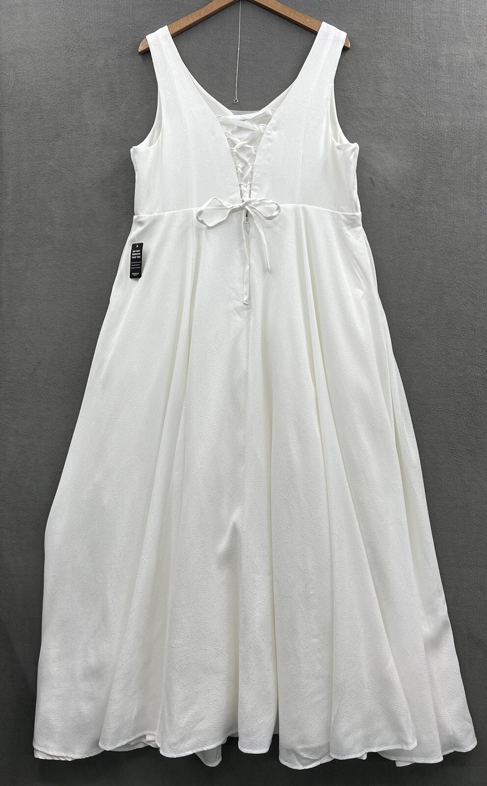 Torrid Women’s 18 Wedding Gown Dress Off White Jacquard Sweetheart Corset Back