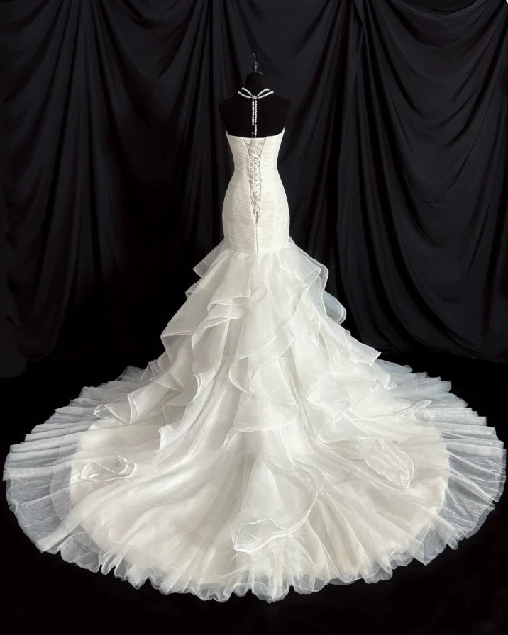 Luxury Mermaid Wedding Dresses Strapless Charming Layered Ruffles Bridal Gowns