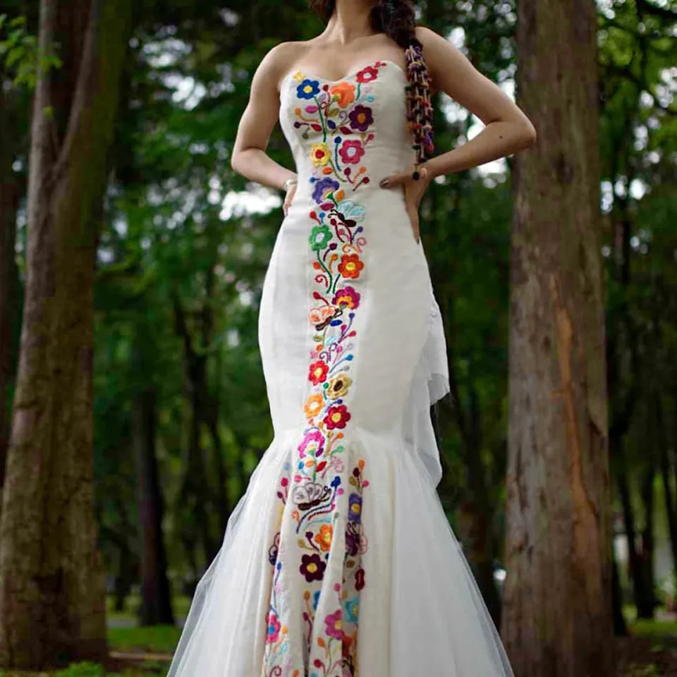 White Strapless Mermaid Wedding Dresses Colorful Floral Embroidery Bridal Gowns