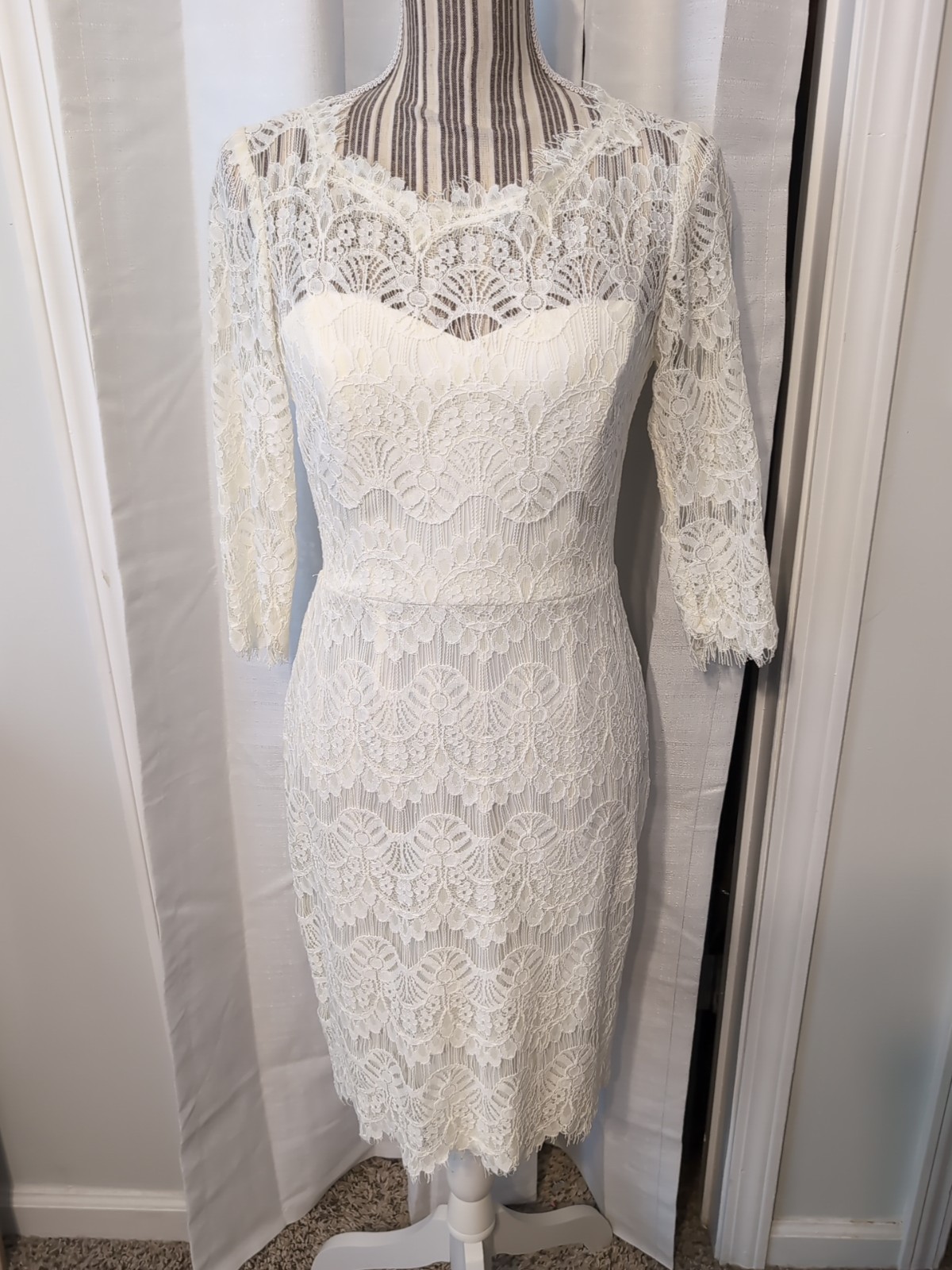 DB Studio David’s Bridal Short Lace Overlay Ivory Wedding Dress 3/4 Sleeve Sz 4
