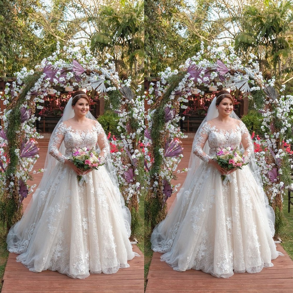 Classic Wedding Dresses Long Sleeve Scoop Sweep Train Neck A-Line Bridal Gowns