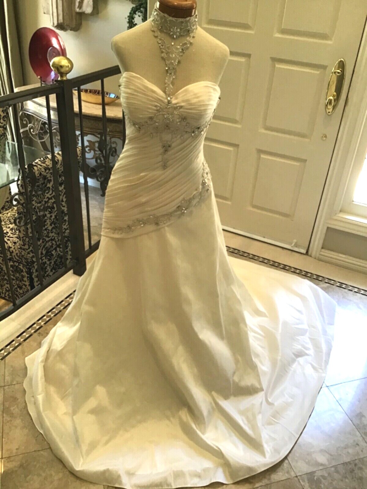 DEMETRIOS NEW Choker High Neck Wedding dress bridal gown Fit & Flare Ivory 10
