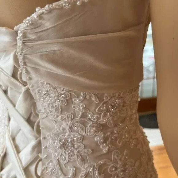 * Maggie Sottero Cream Beaded Taffeta Strapless Wedding Gown Bridal Dress Size 4