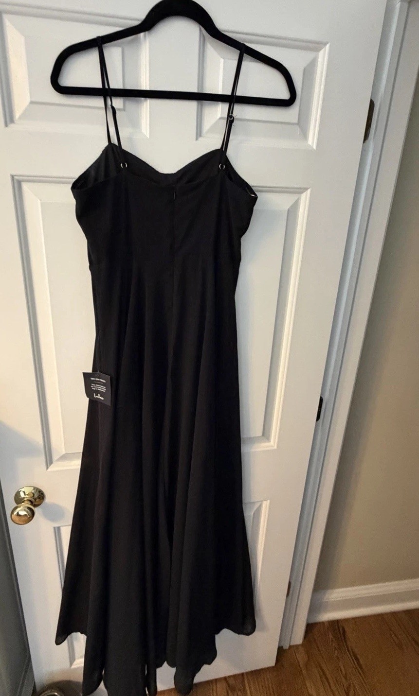 Long black gown NWT Lulu size Medium adjustable straps