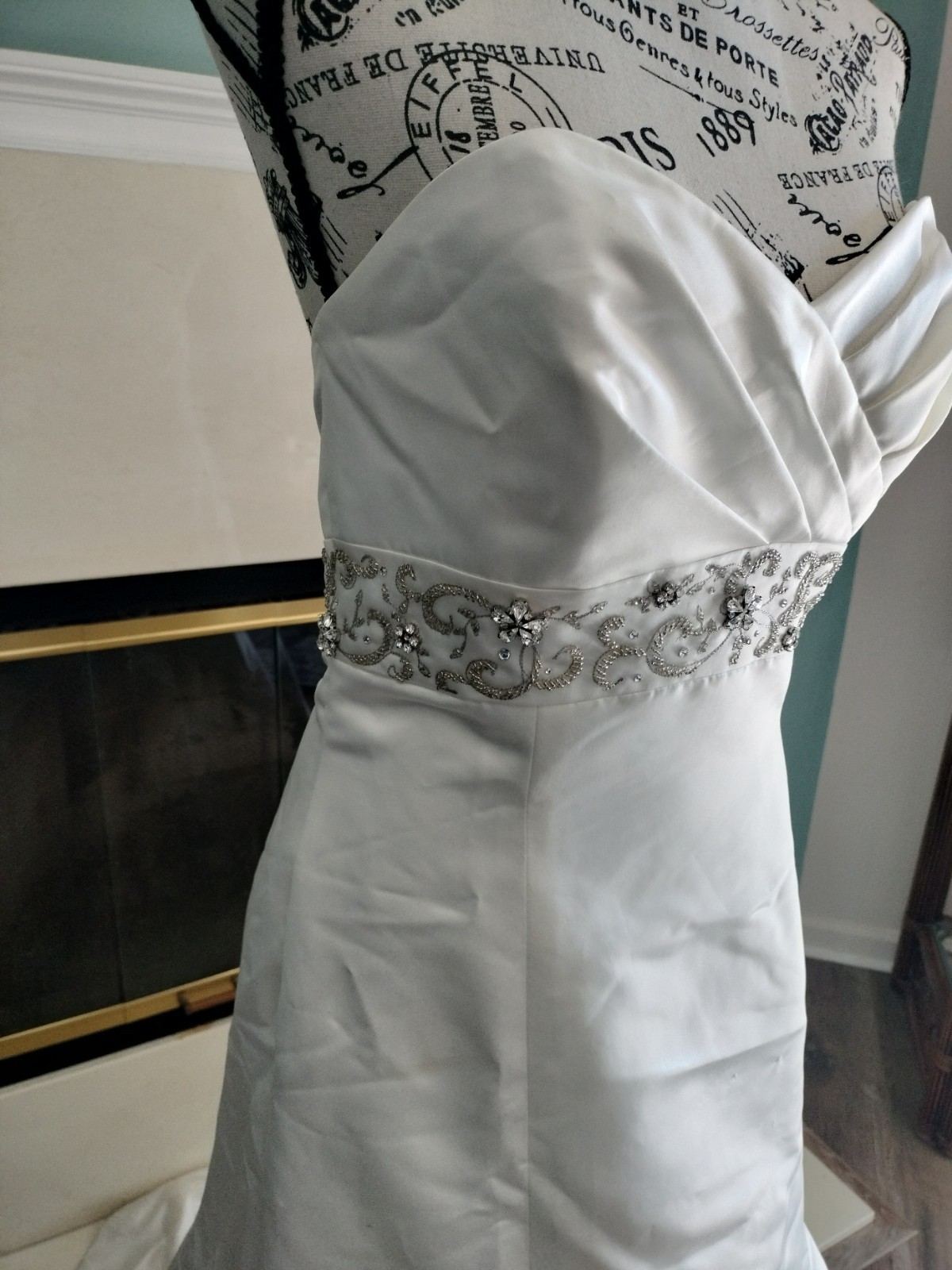 Wtoo Brides by Watters Strapless Wedding Gown Size 10 NWT Beaded Waist Ivory