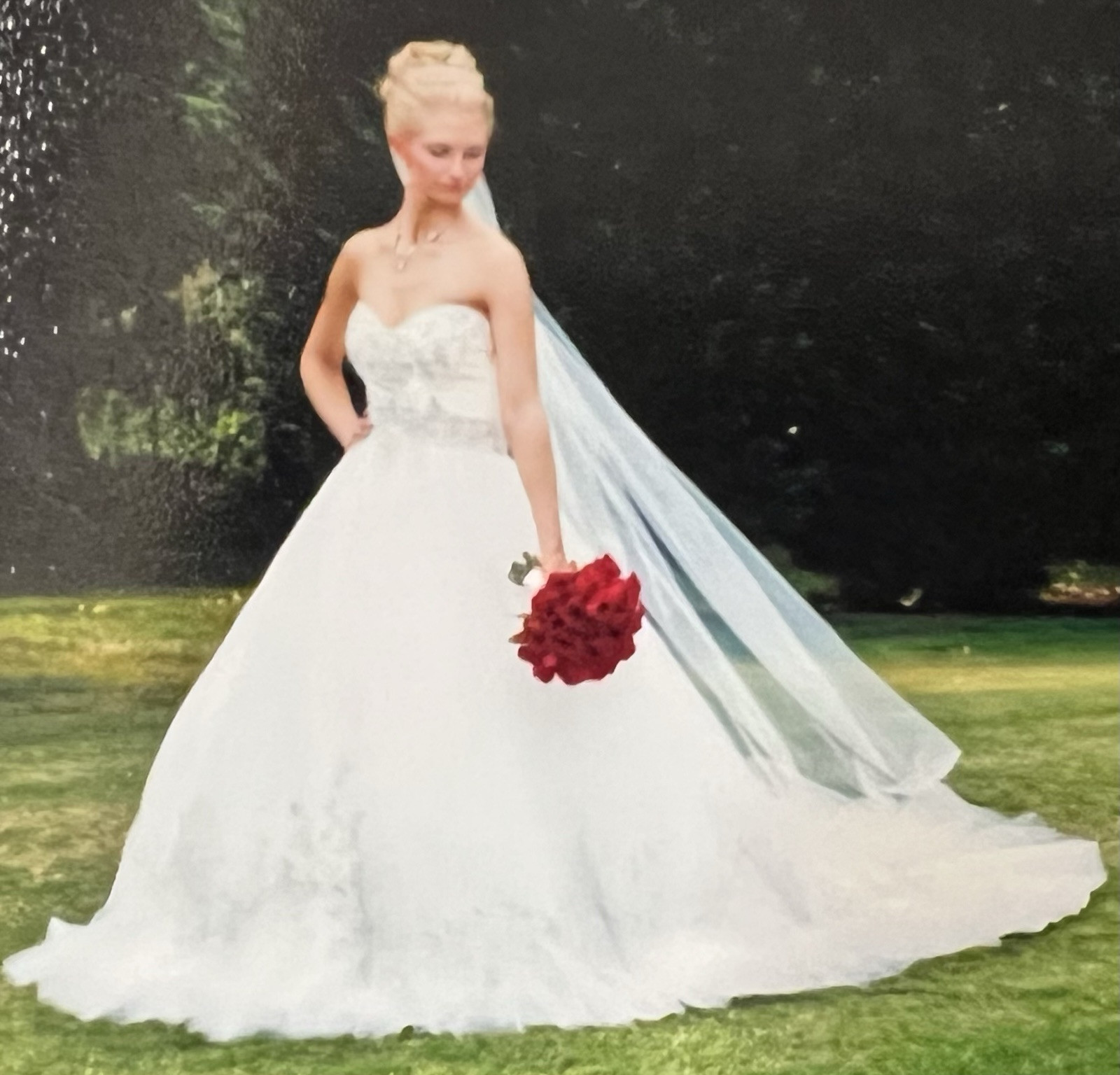 Casablanca Bridal Wedding Dress – Style 2077 – Size 0 – Ivory/Silver/Gold