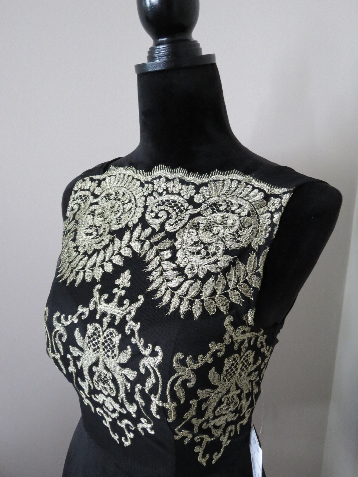 NWT JODI KRISTOPHER BLACK & GOLD METALLIC ORNATE FORMAL SHEER TOP- SIZE 1