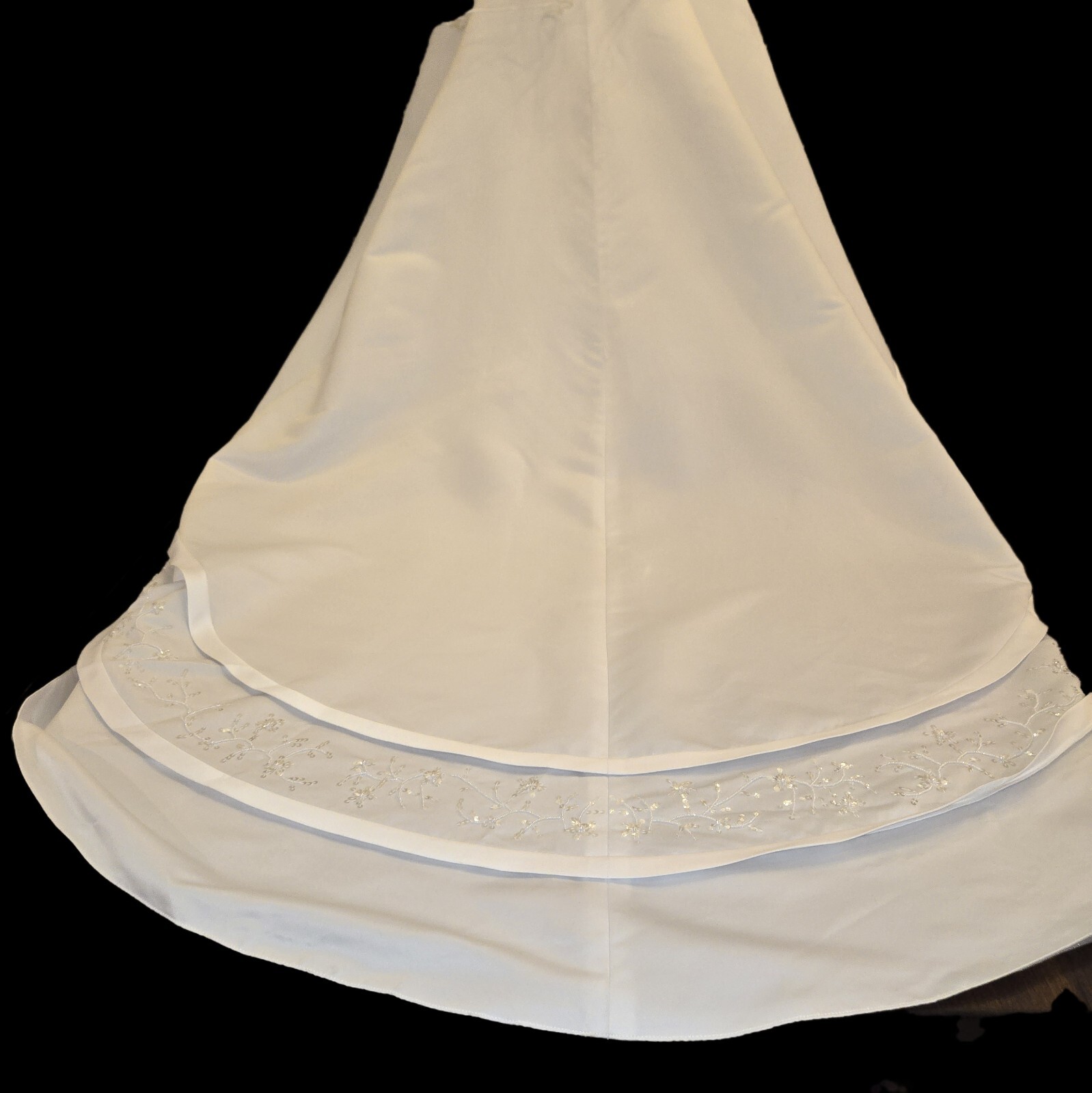 Oleg Cassini David Bridal Wedding Dress Style 2165BX size 14 White Buttons