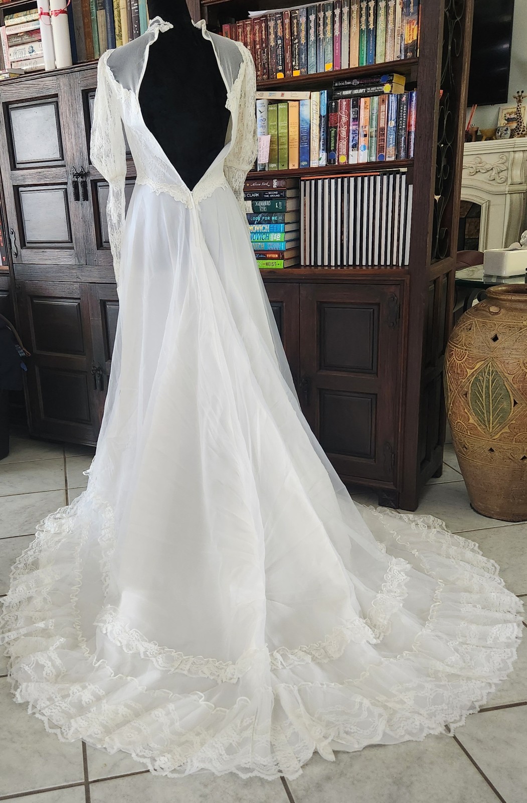 70s Edwardian Style Hi-Neck Puff Sleeve Ruffled Tiered Lace Hem Wedding Dress XS