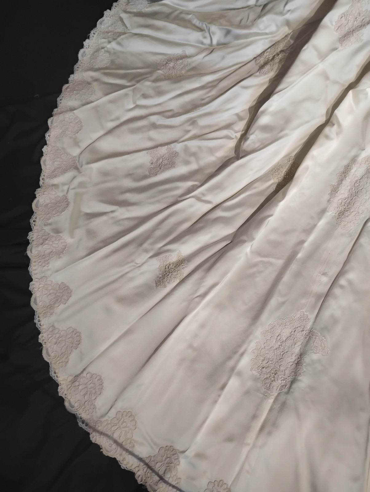 High Neck Ivory Train Sz M Hanging Bustle Beads Wedding Gown Dress