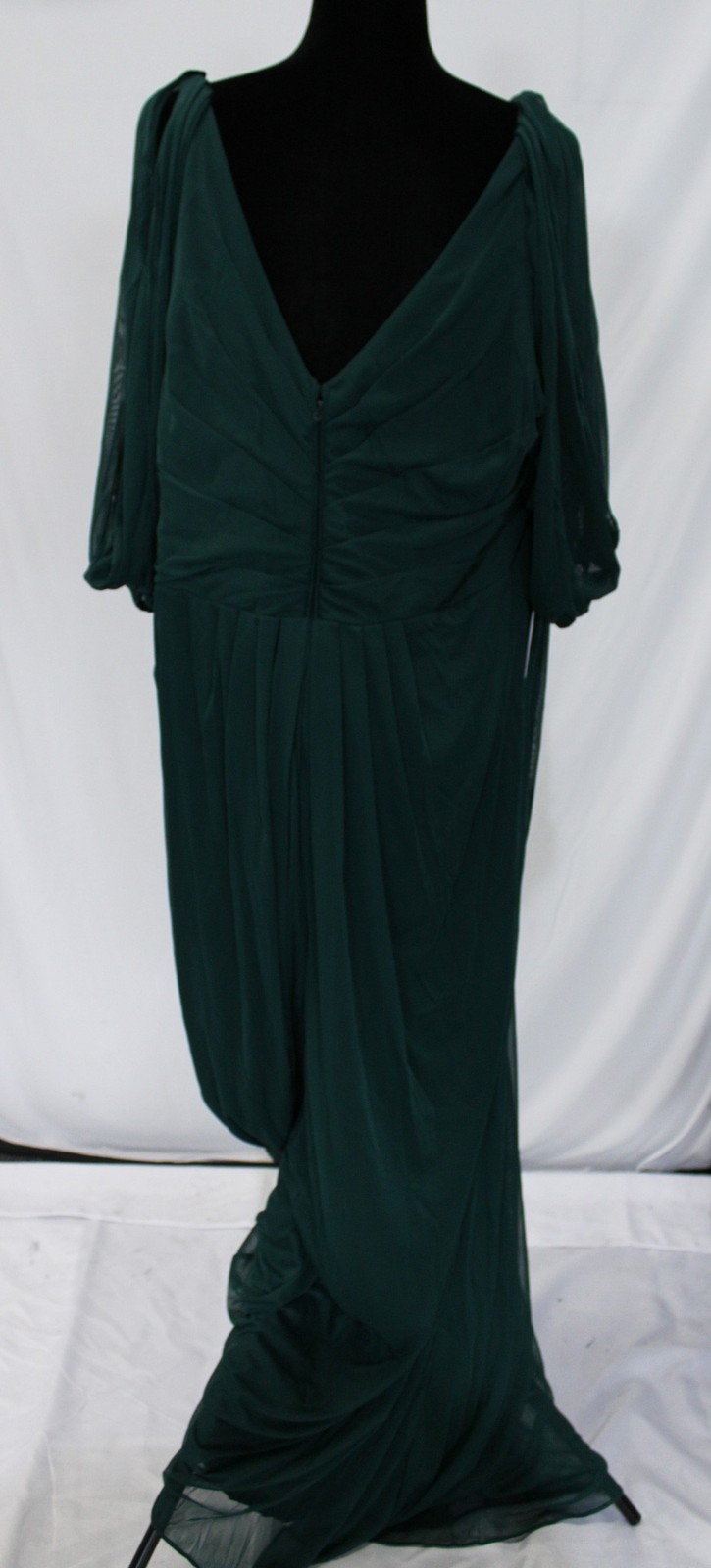 Azazie Women’s Noelia V-Neck A-Line Pleated Mesh Dress AP2 Pine Size: A24 NWT