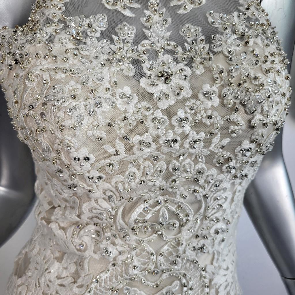 NWT~$2100~LO’ADORO~2/4~IVORY OFF WHITE RHINESTONE DETACHABLE TRAIN WEDDING DRESS