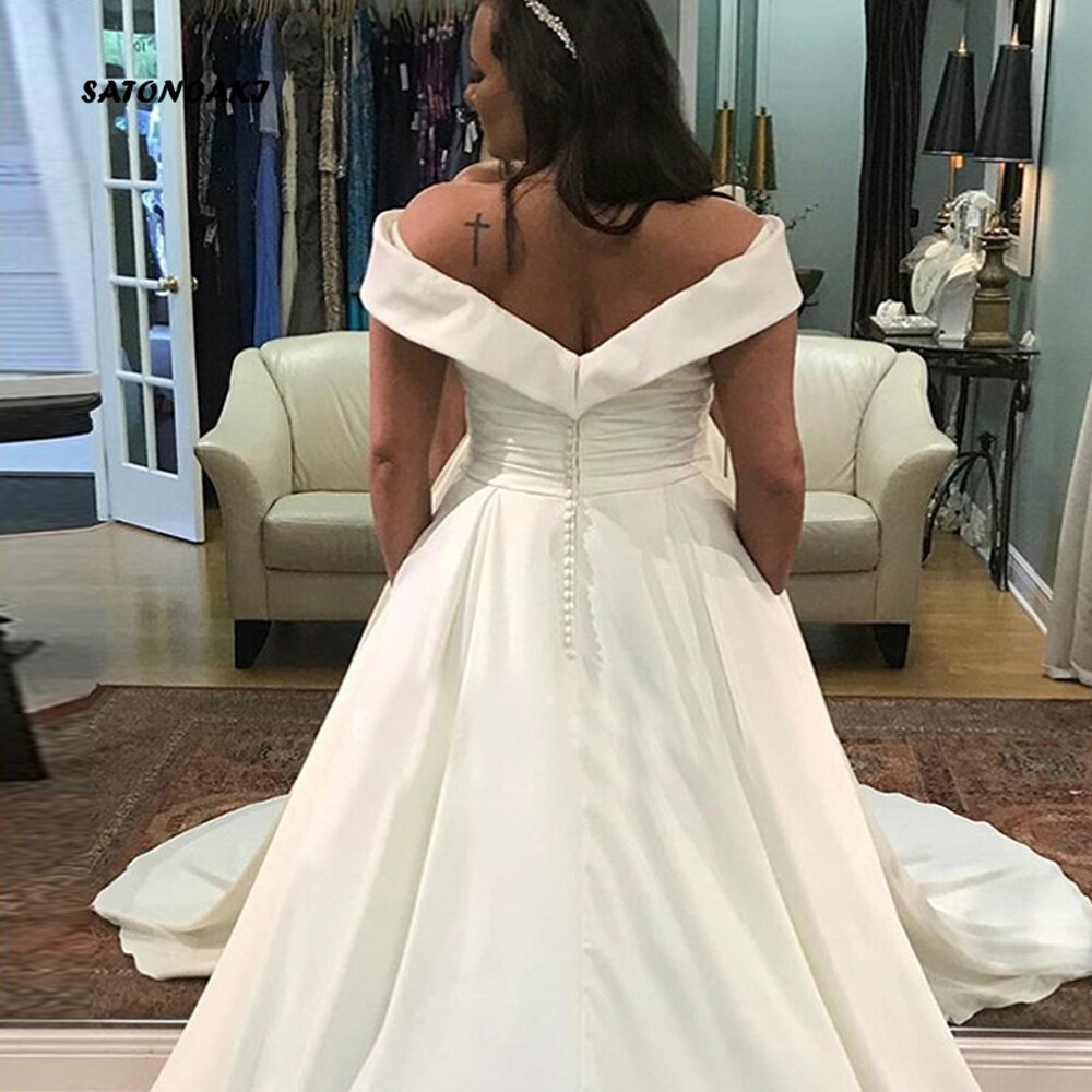 Off Shoulder Plus Size Wedding Dresses V-neck Pleats Satin Bridal Gowns Chapel