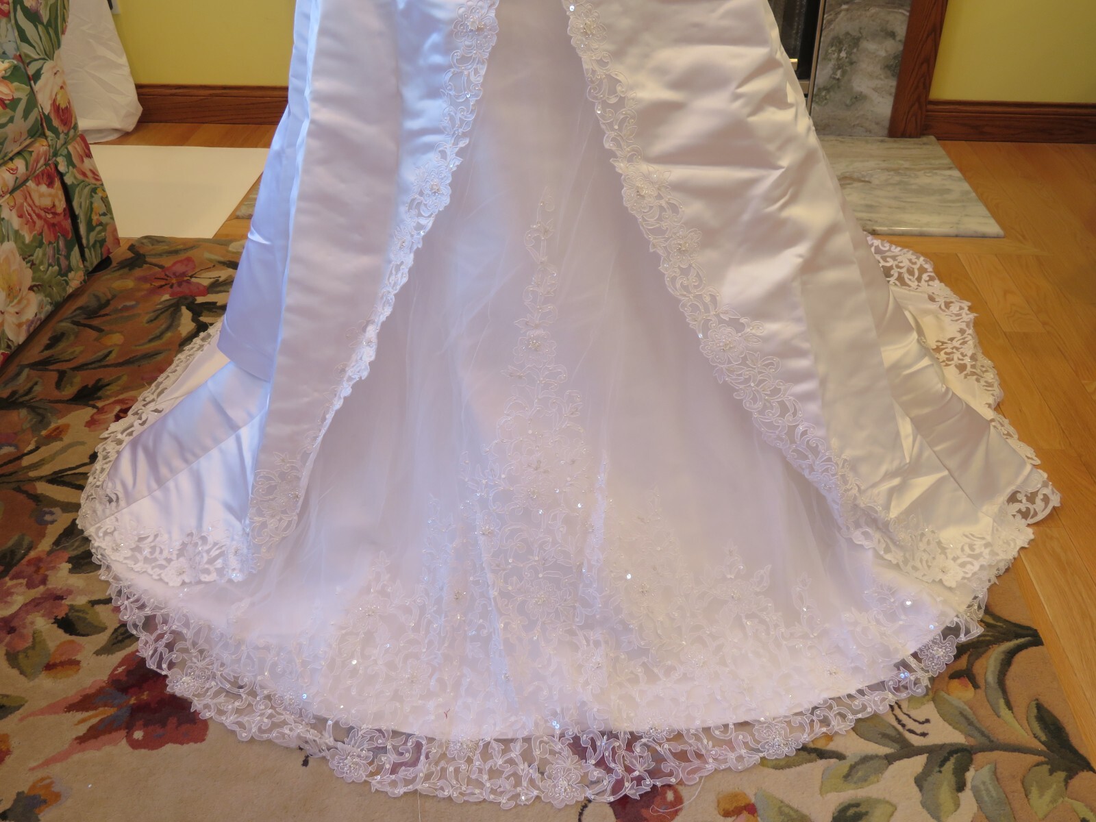 NEW Maggie Sottero CORSET Vintage Wedding Dress ROMANTIC LACE FLOWERS Gown Train